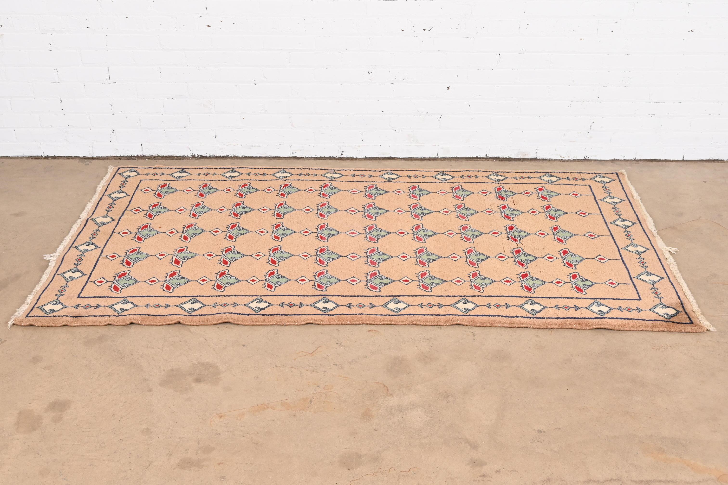 Vintage Hand-Woven Persian Wool Area Rug In Good Condition In South Bend, IN