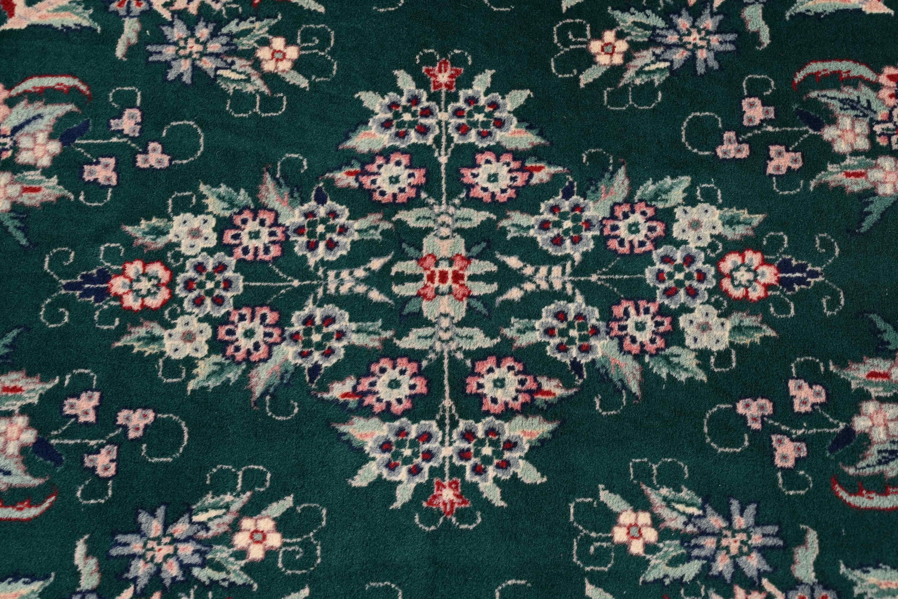 Vintage Hand-Woven Persian Wool Rug 1