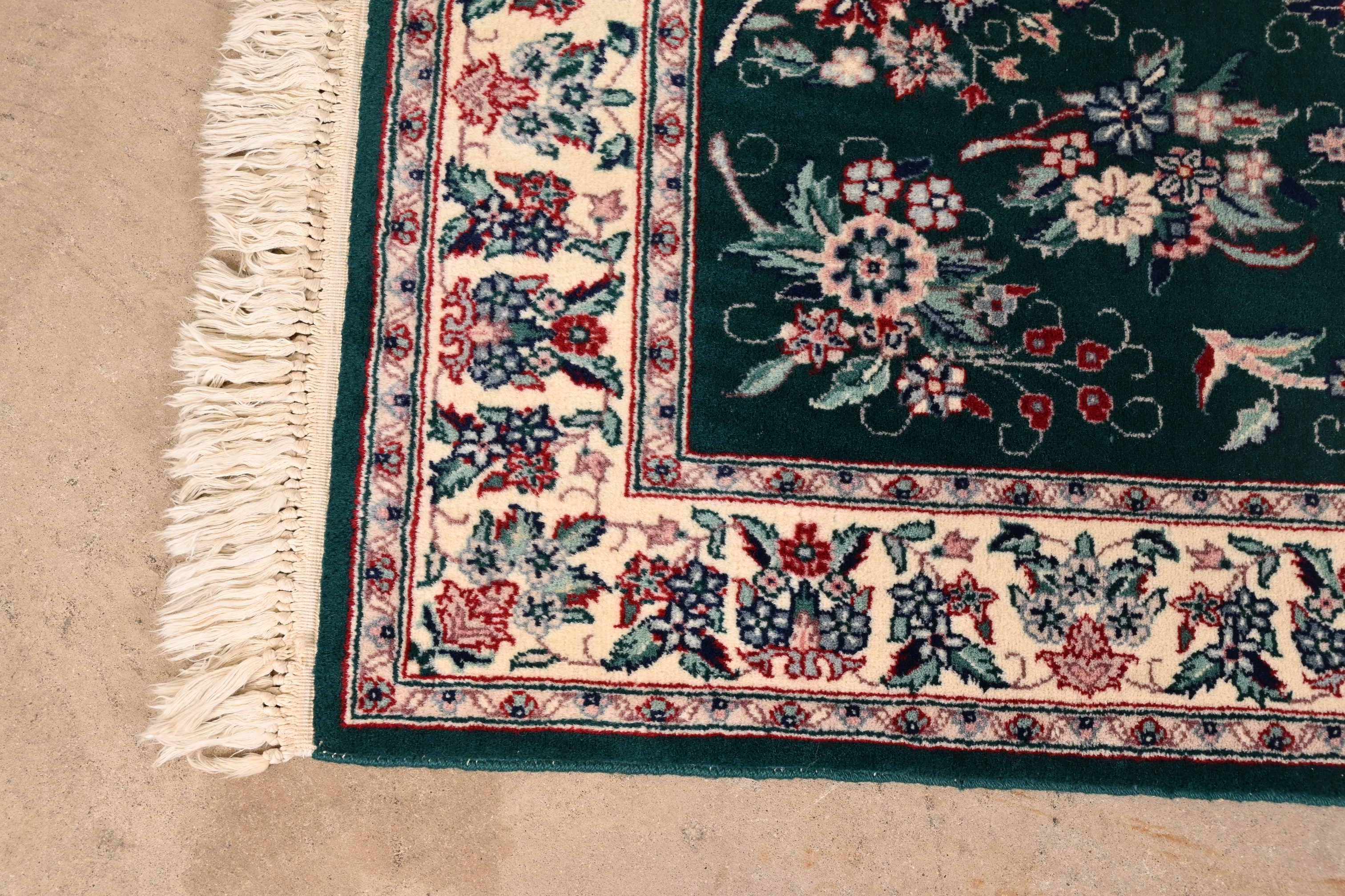 Vintage Hand-Woven Persian Wool Rug 4