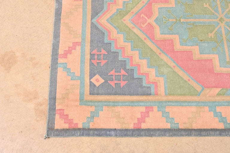 20th Century Vintage Hand-Woven Turkish Kilim Flat Weave Rug For Sale