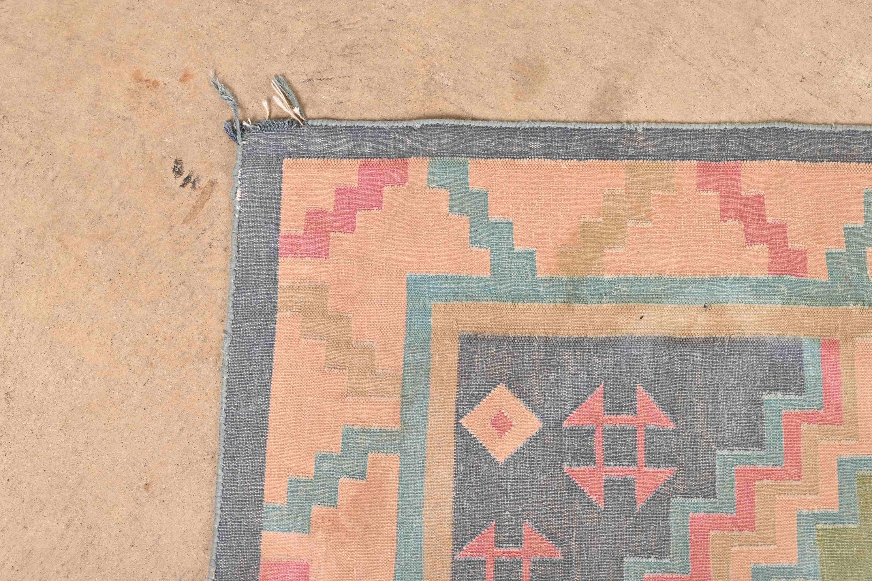 Wool Vintage Hand-Woven Turkish Kilim Flat Weave Rug