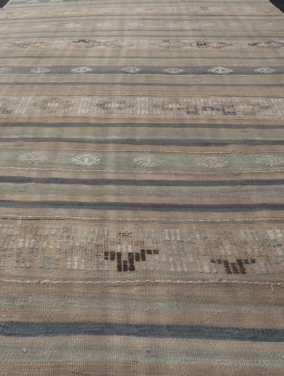 Vintage Hand Woven Turkish Kilim with Stripes in Light Taupe and Neutral Colors In Good Condition For Sale In Atlanta, GA