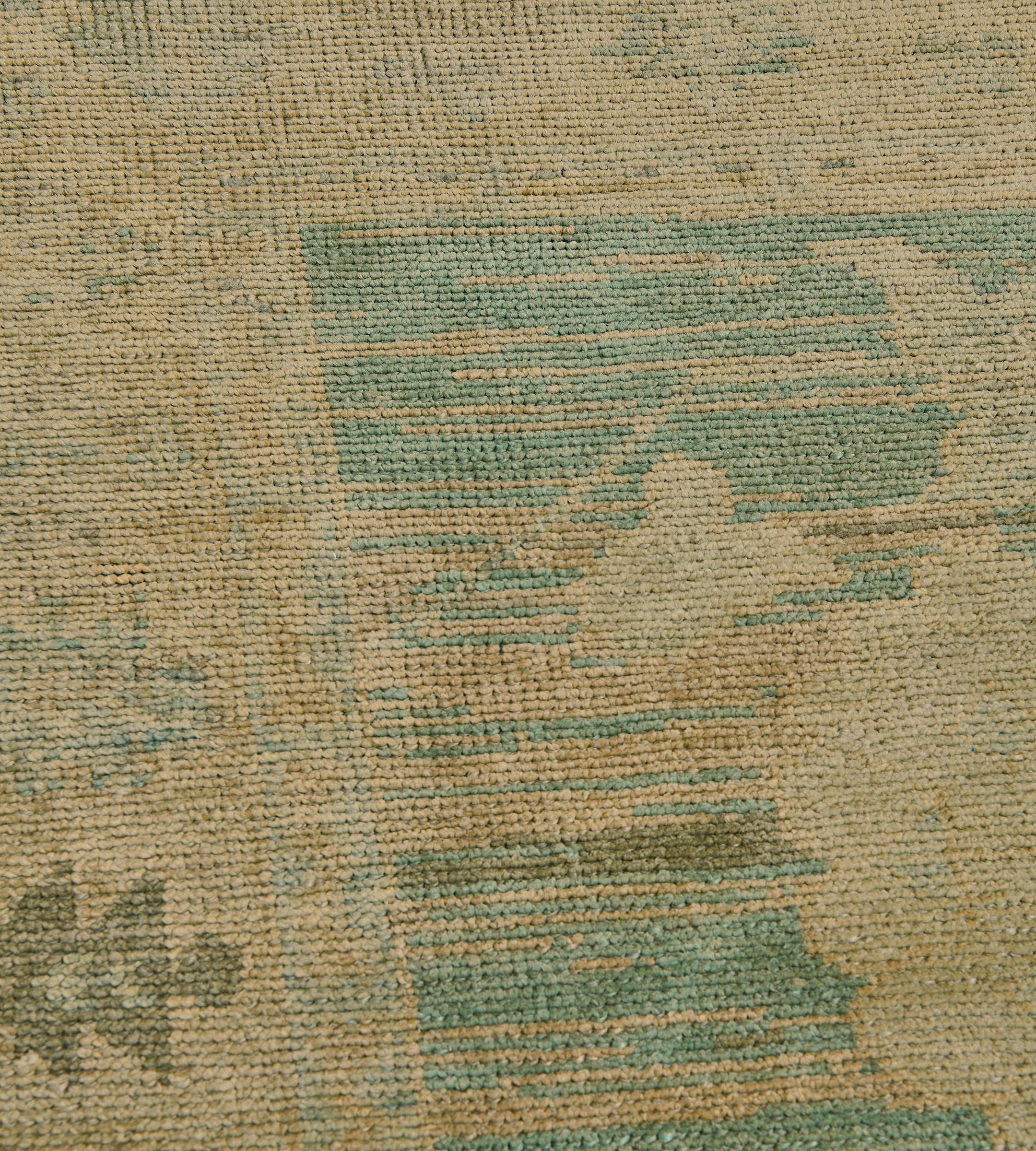 Handgewebter türkischer Waldgrüner, geblümter Vintage-Läufer aus Wolle im Zustand „Gut“ im Angebot in West Hollywood, CA