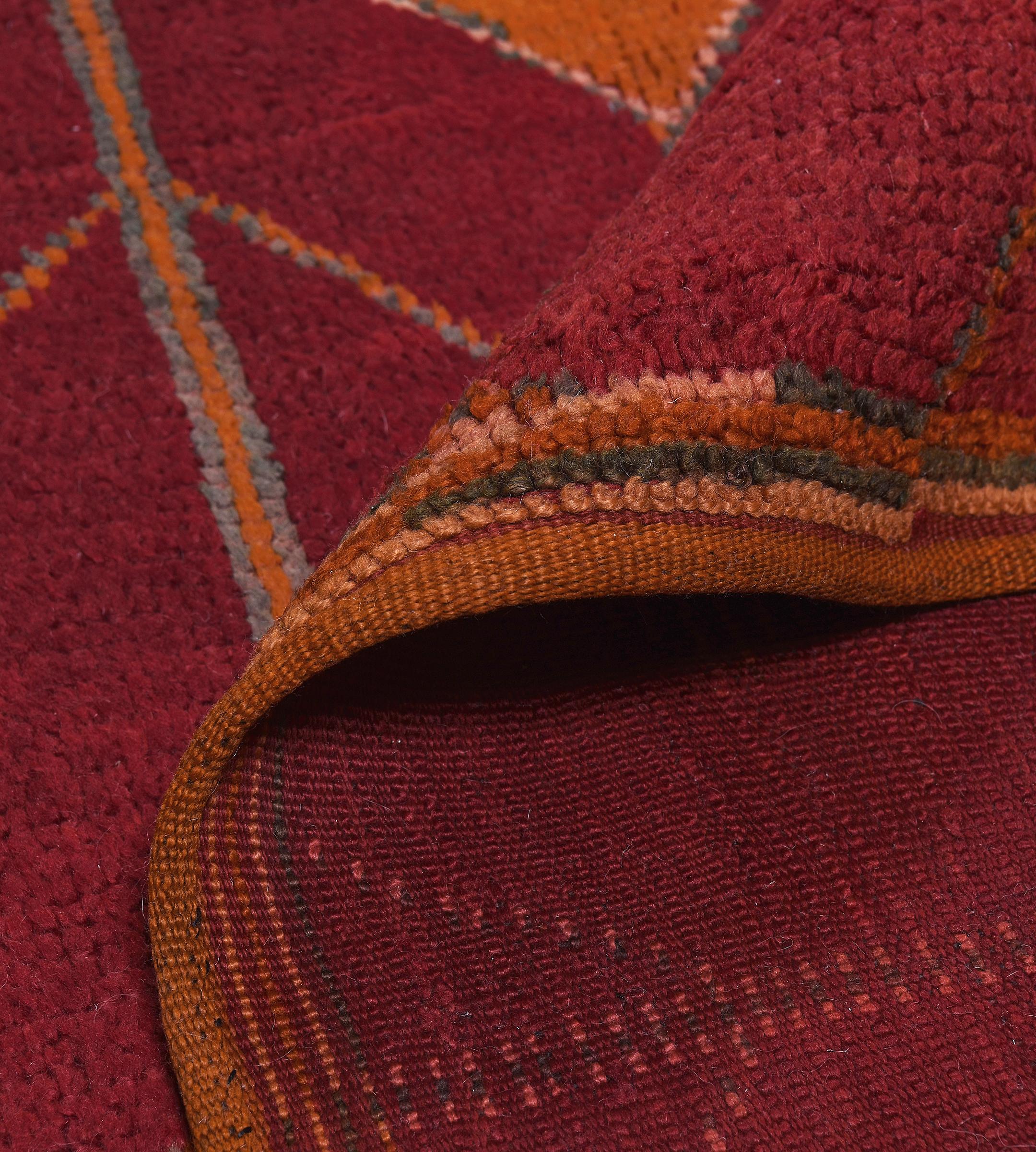 Tappeto marocchino vintage in lana rossa tessuto a mano in vendita 2