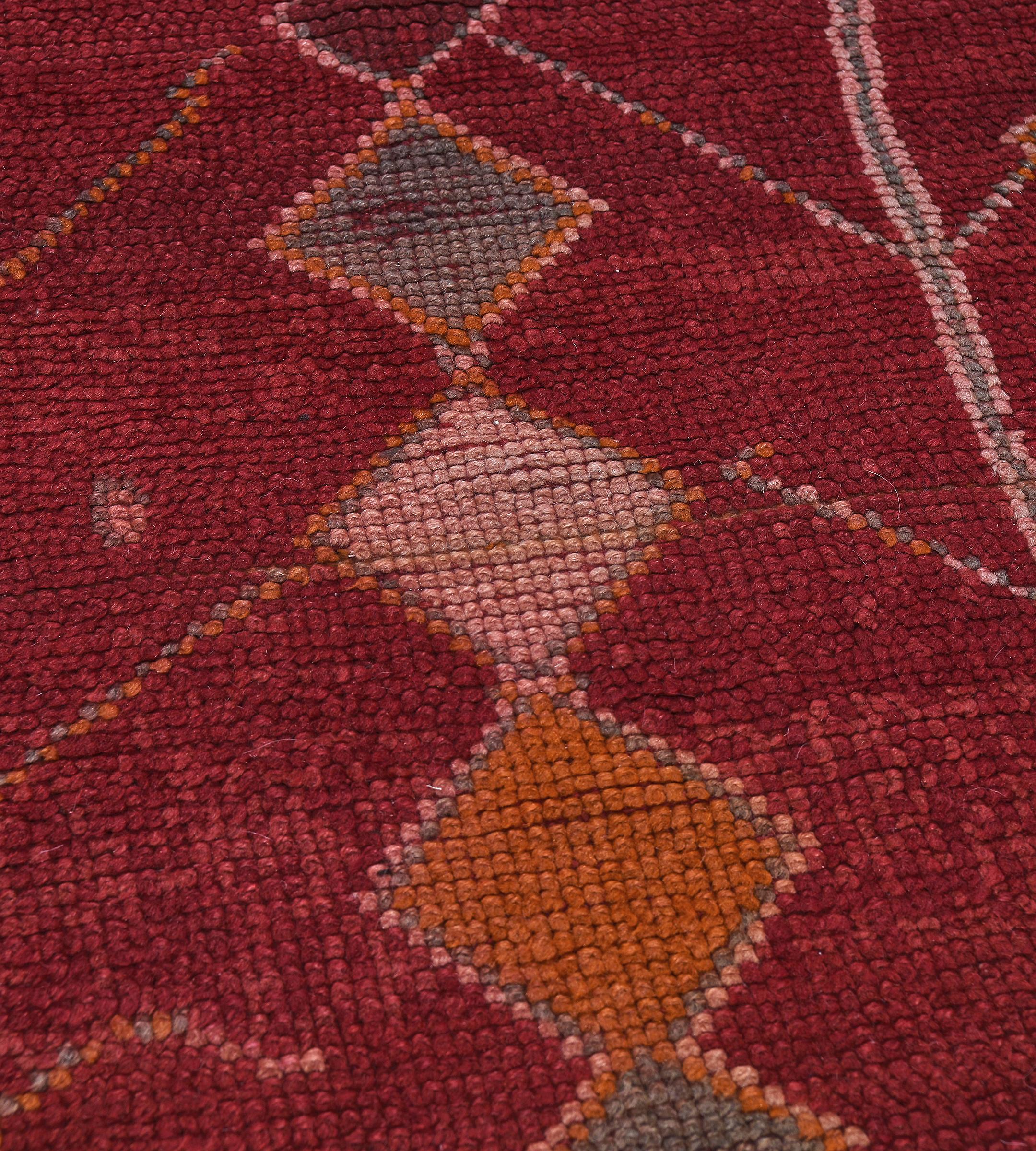 Marocchino Tappeto marocchino vintage in lana rossa tessuto a mano in vendita