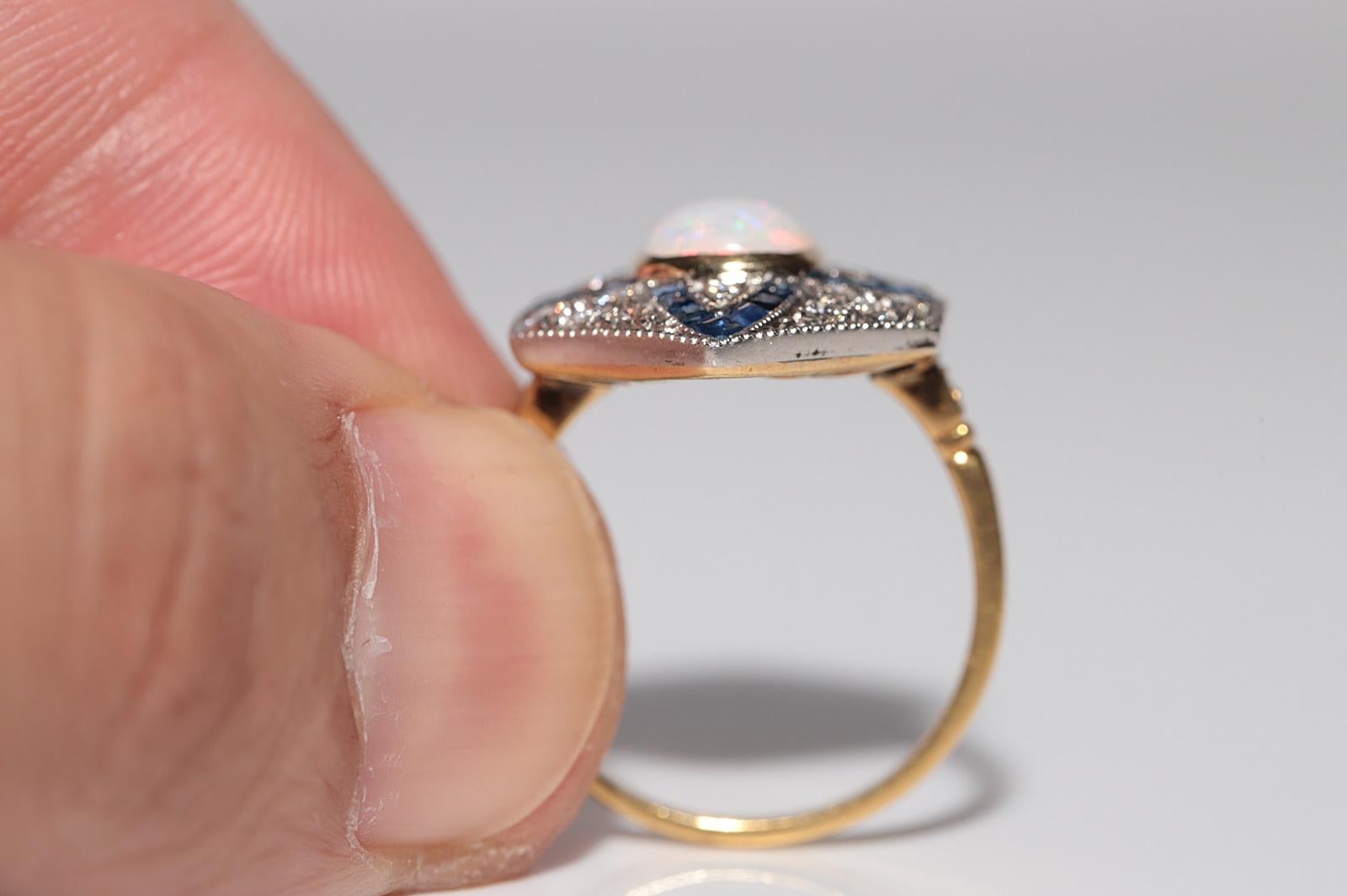 Anillo Vintage Artesanal de Oro de 18k Decorado con Diamantes Naturales y Zafiro Ópalo en venta 6