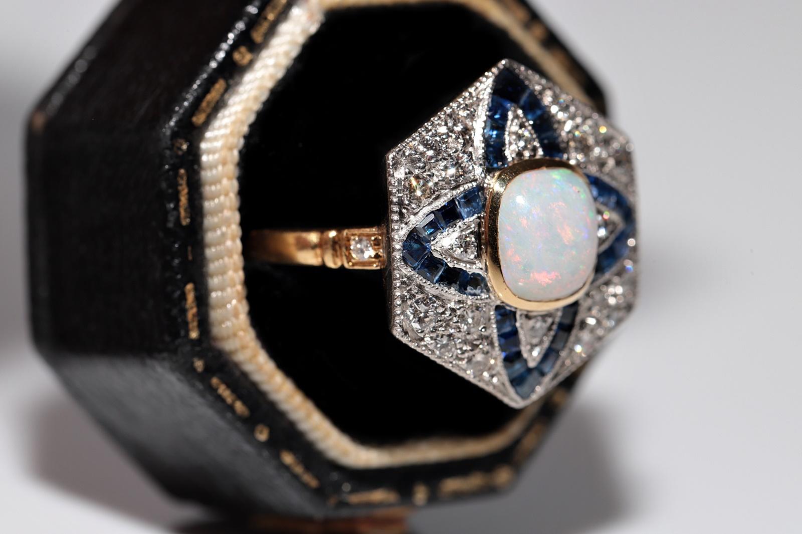 Anillo Vintage Artesanal de Oro de 18k Decorado con Diamantes Naturales y Zafiro Ópalo Retro en venta