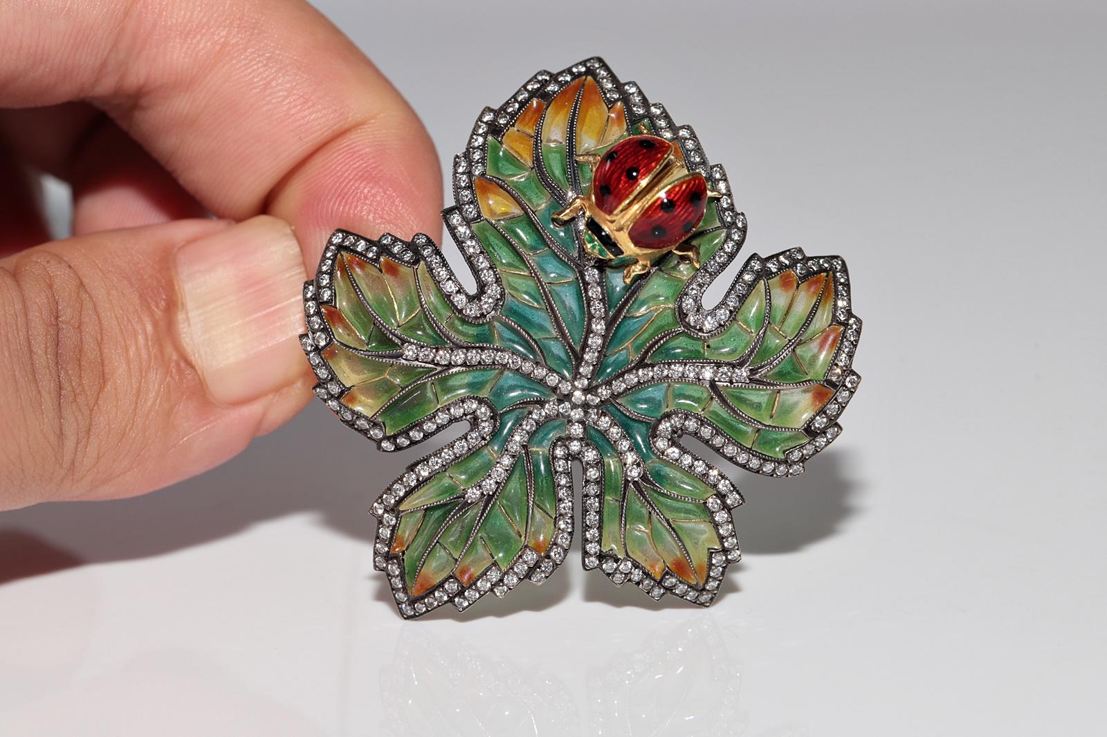 Vintage  Handcrafted 18k Gold Top Silver Natural Diamond And Enamel Leaf Brooch For Sale 10