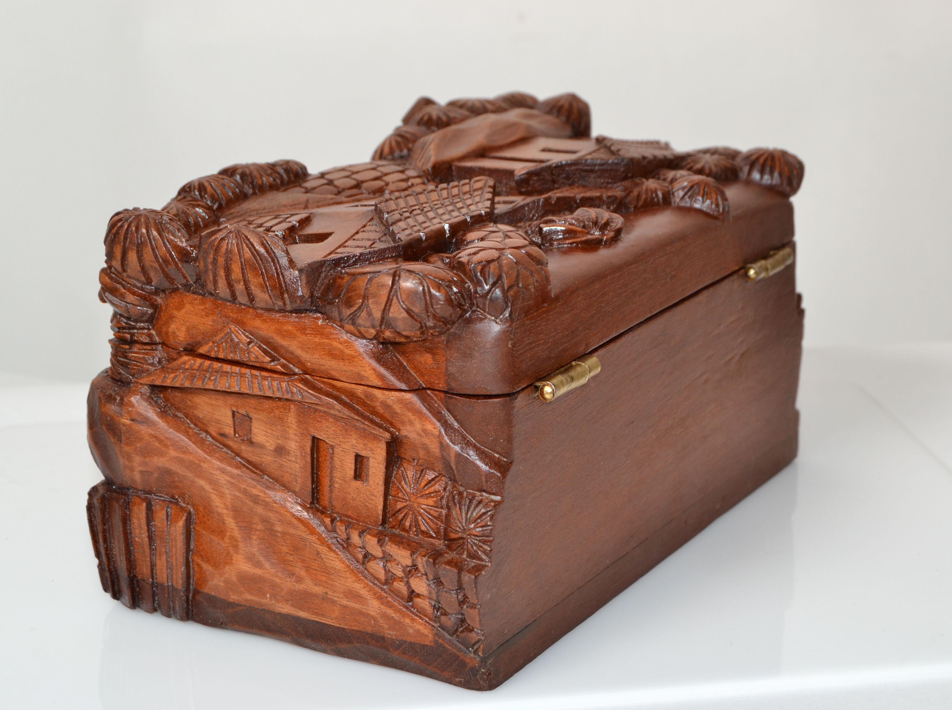 Vintage Handcrafted and Carved Wood Box House Motif, Trinket Box, Keepsake Box   In Good Condition For Sale In Miami, FL