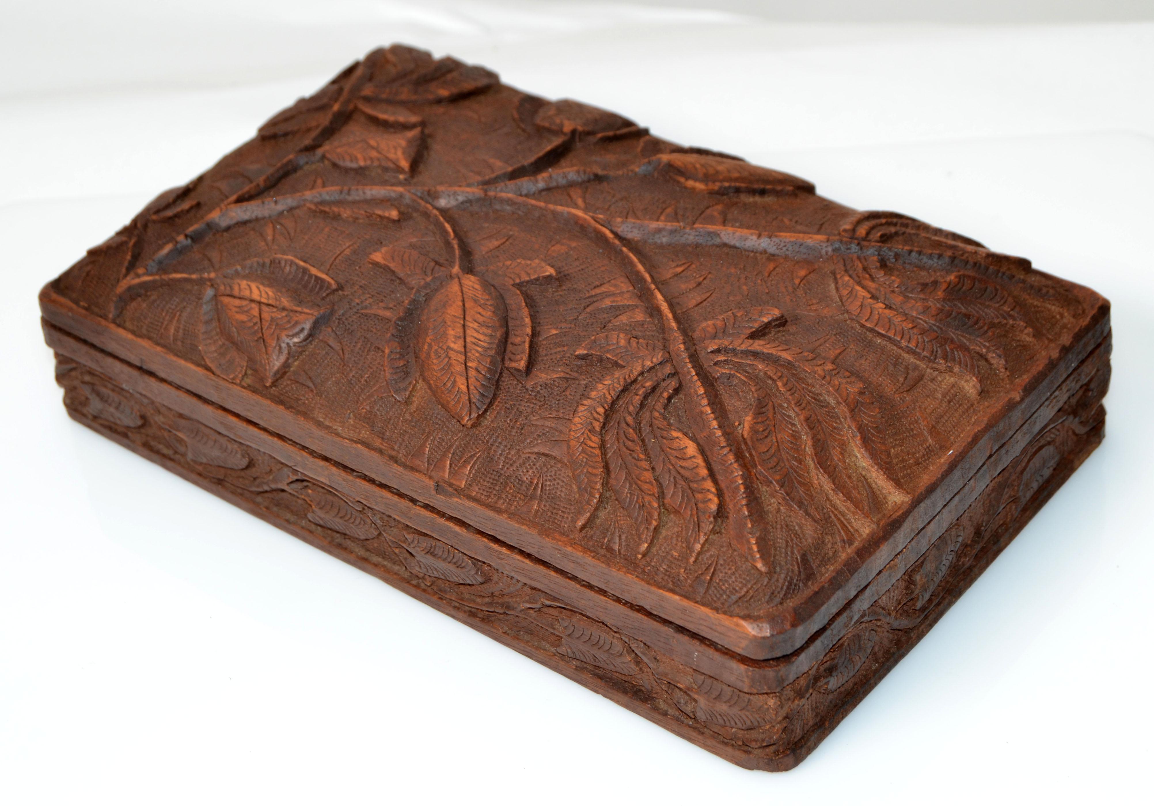 Hand-Carved Vintage Handcrafted and Carved Wood Box Leaf Motif, Jewelry Box, Keepsake Box For Sale