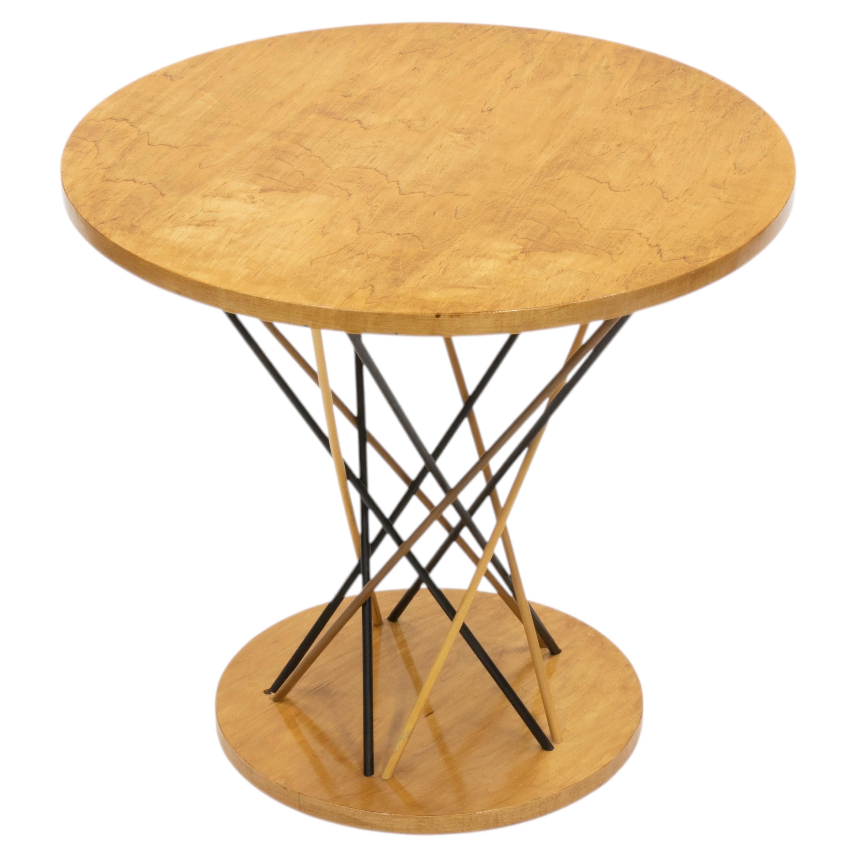 Mesa auxiliar vintage estilo "ciclón" hecha a mano