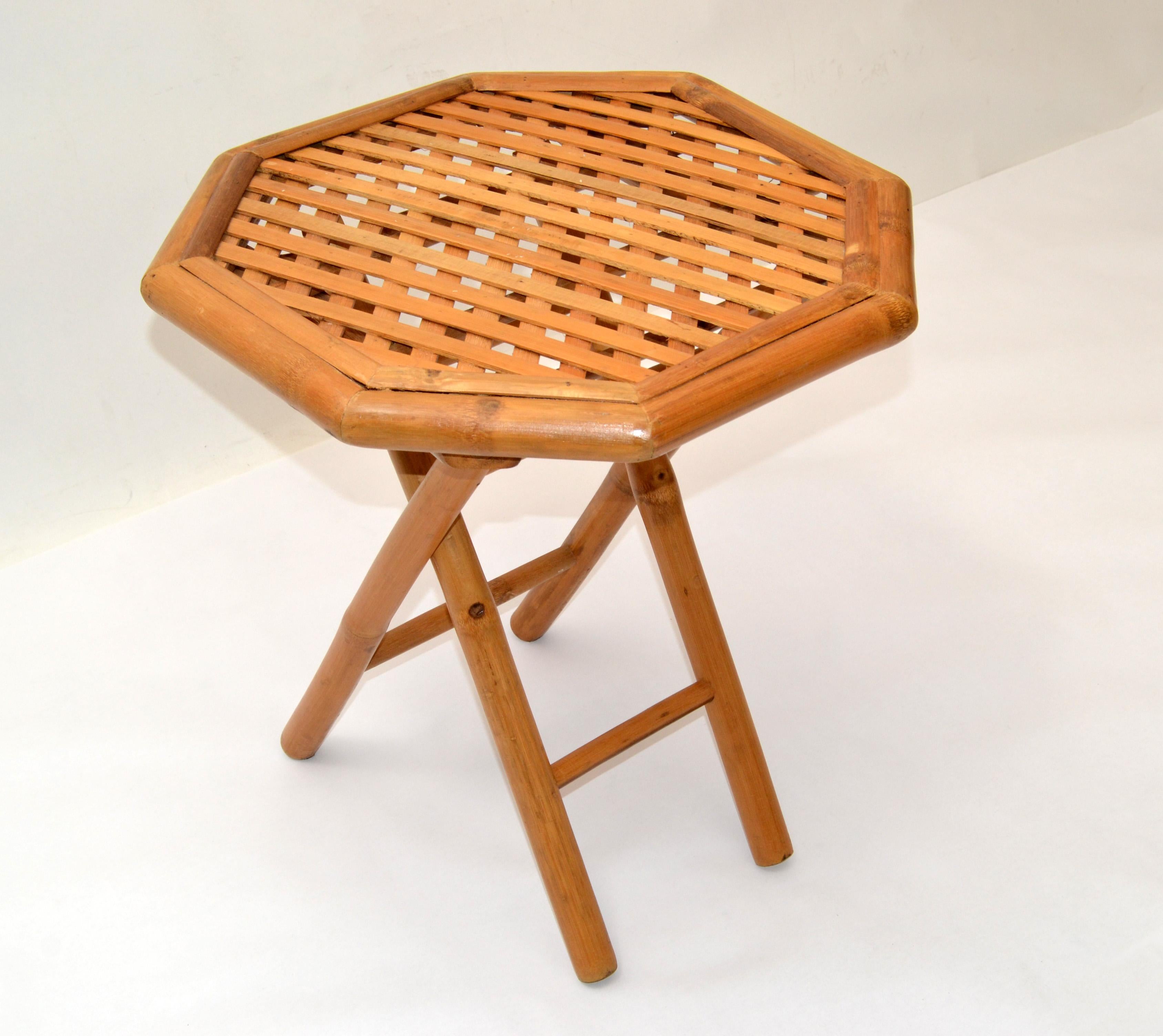 Achteckiger Vintage-Beistelltisch aus Bambus, handgefertigt, klappbar, Mitteltisch, 1970 (Handgefertigt) im Angebot