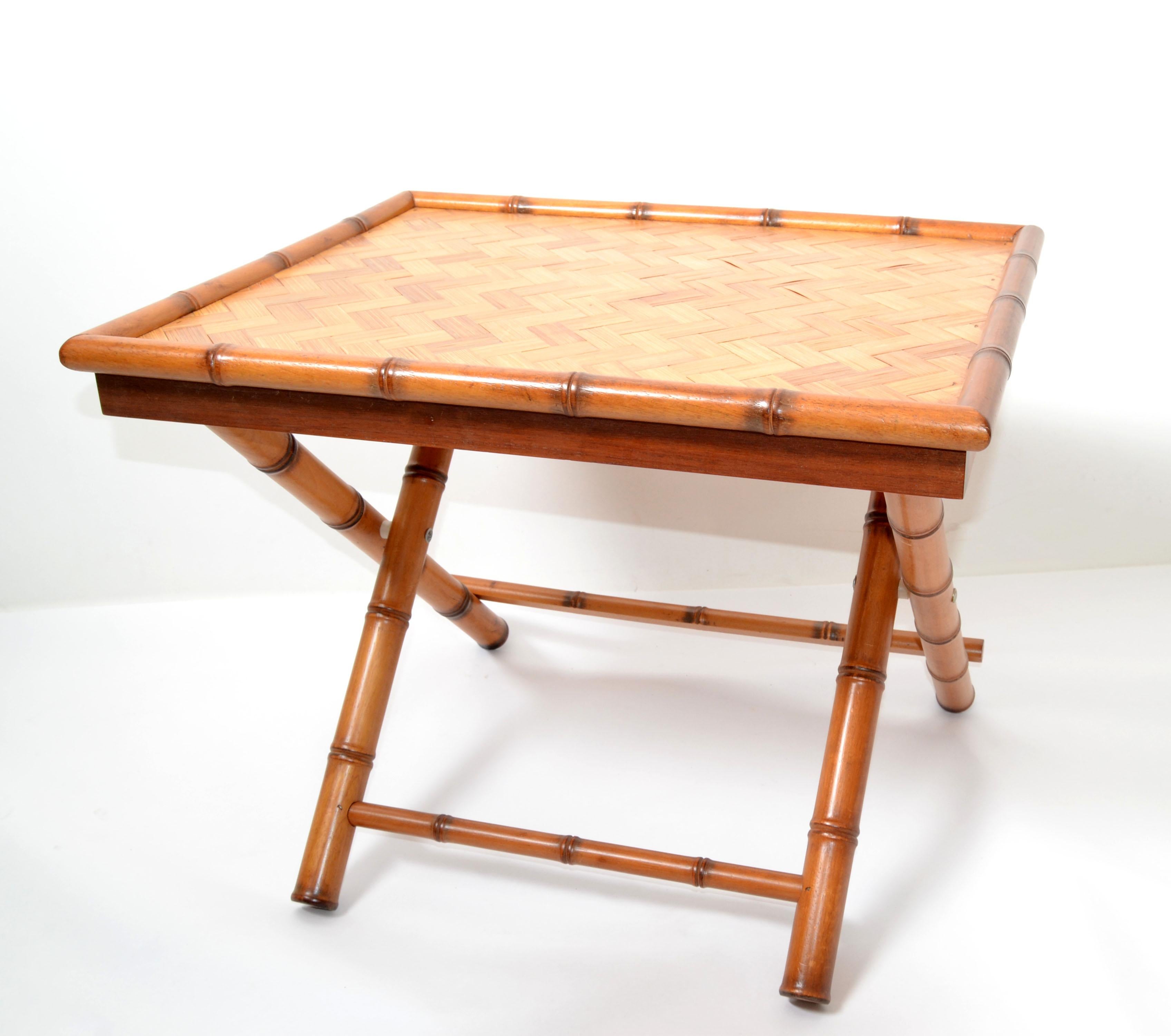 Vintage Handcrafted Rectangle Bamboo Serving Folding Table, Center Table X-Base (amerikanisch) im Angebot