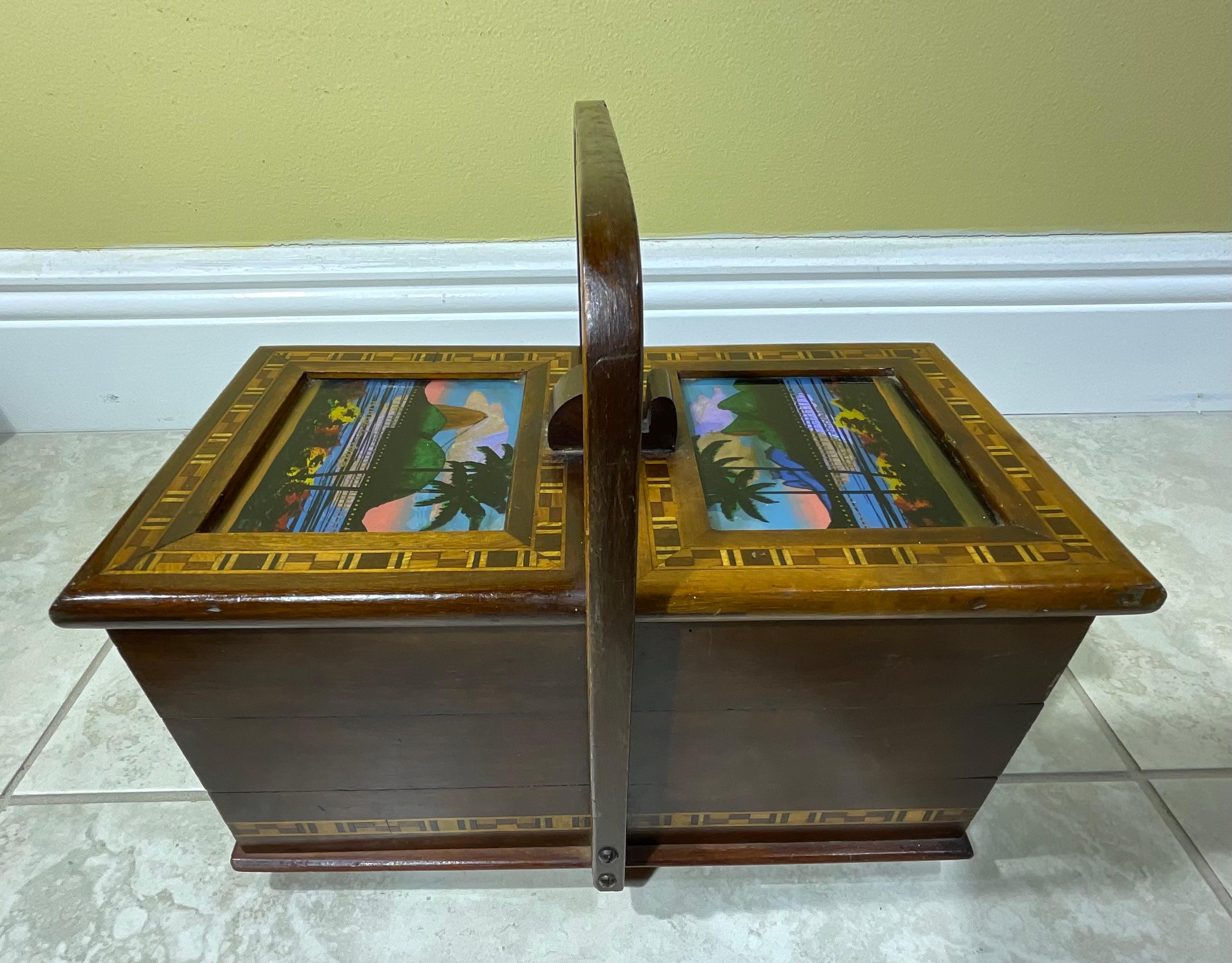 Acordeón de madera artesanal vintage para coser - Joyero Brasileño en venta