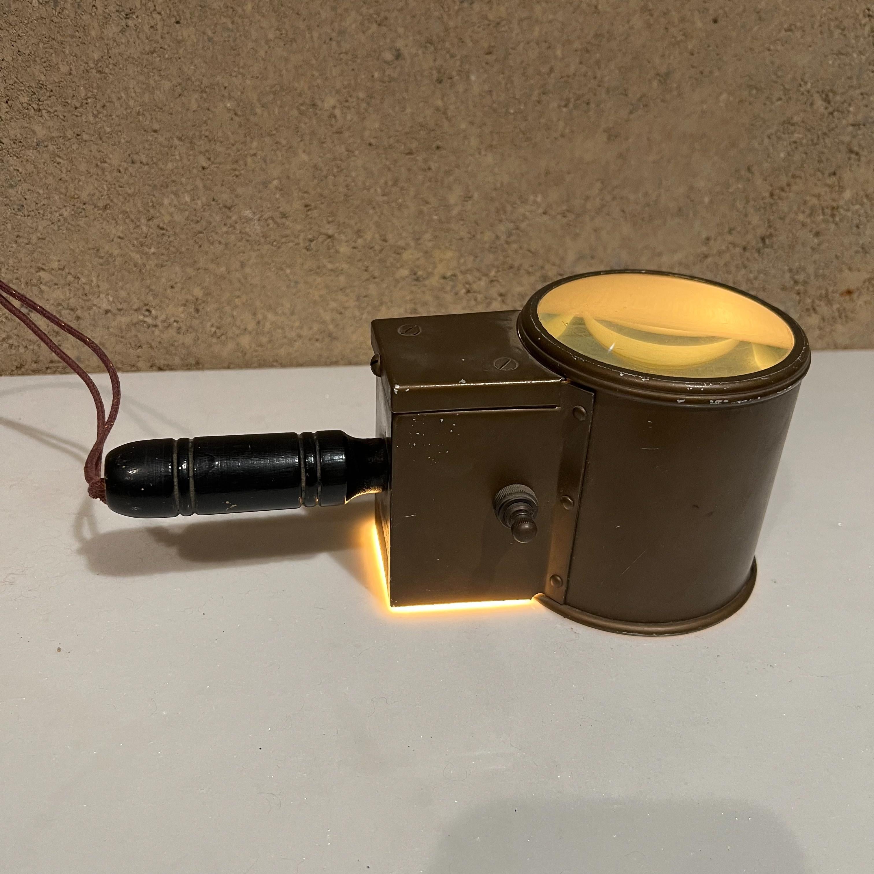 Metal Vintage Industrial Handheld Magnifying Glass Lamp Plug in Corded