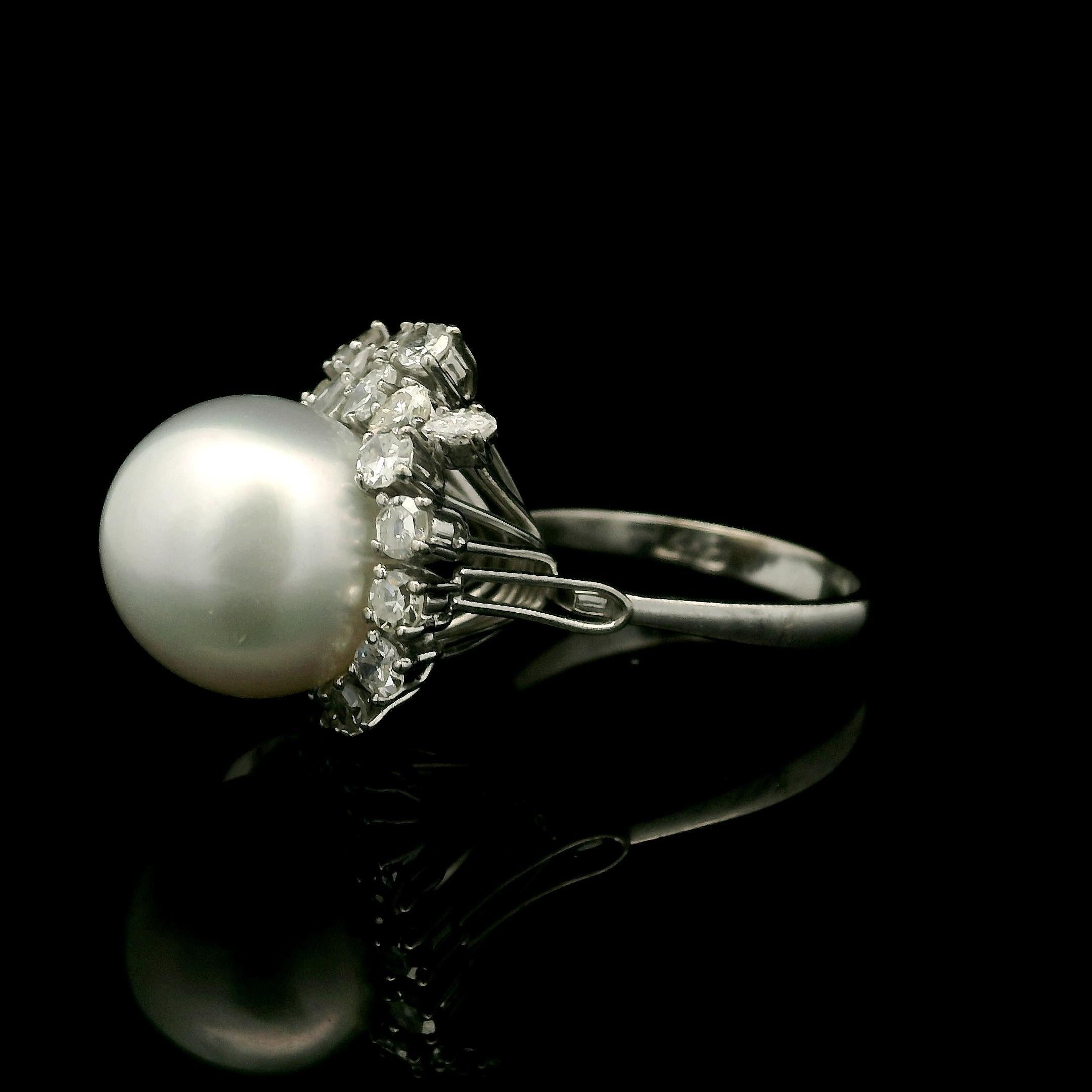 Vintage Handmade 10k Weißgold Barock Perle & Diamant Cluster Cocktail Ring (Marquiseschliff) im Angebot