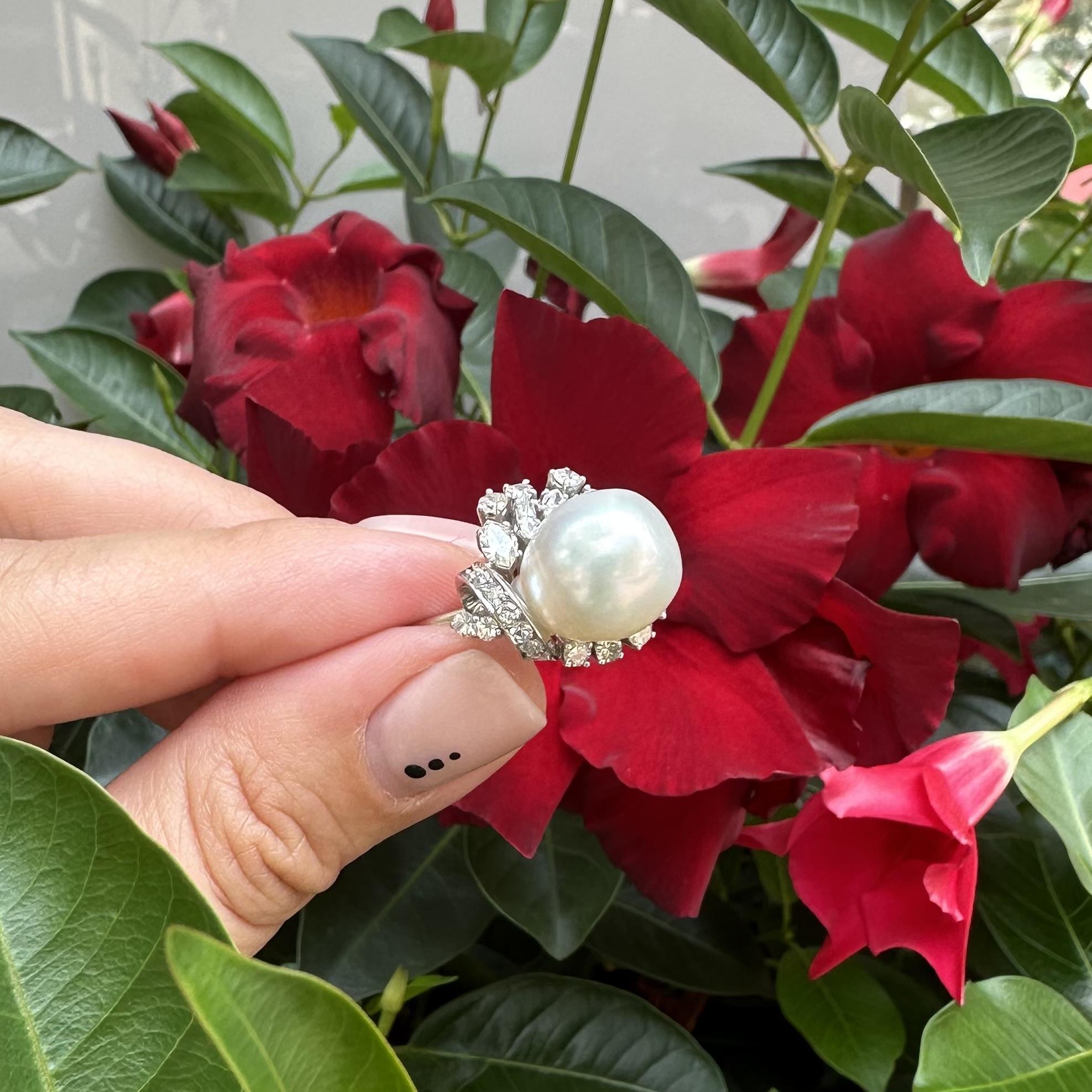 Vintage Handmade 10k Weißgold Barock Perle & Diamant Cluster Cocktail Ring im Zustand „Hervorragend“ im Angebot in Montclair, NJ