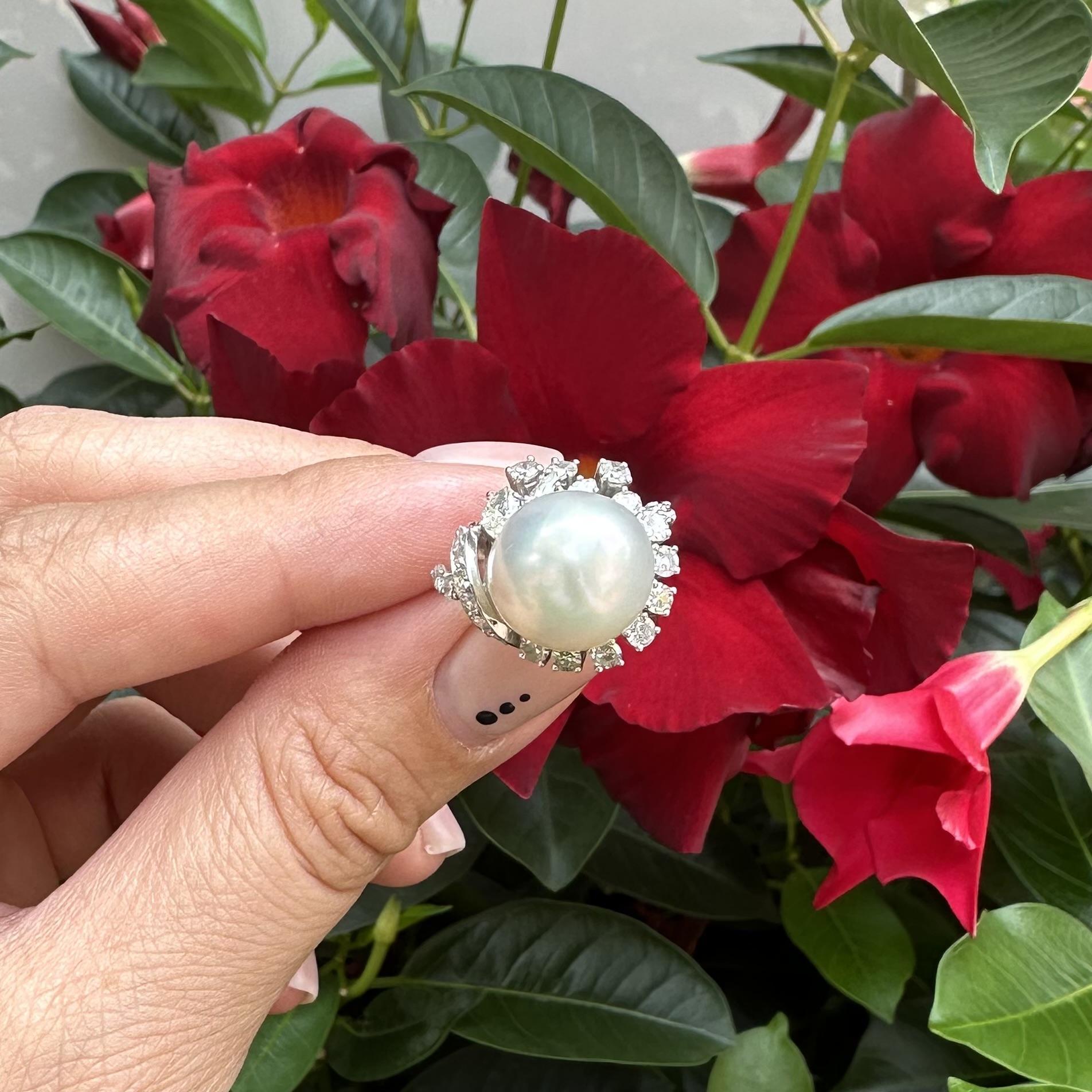 Vintage Handmade 10k Weißgold Barock Perle & Diamant Cluster Cocktail Ring im Angebot 4