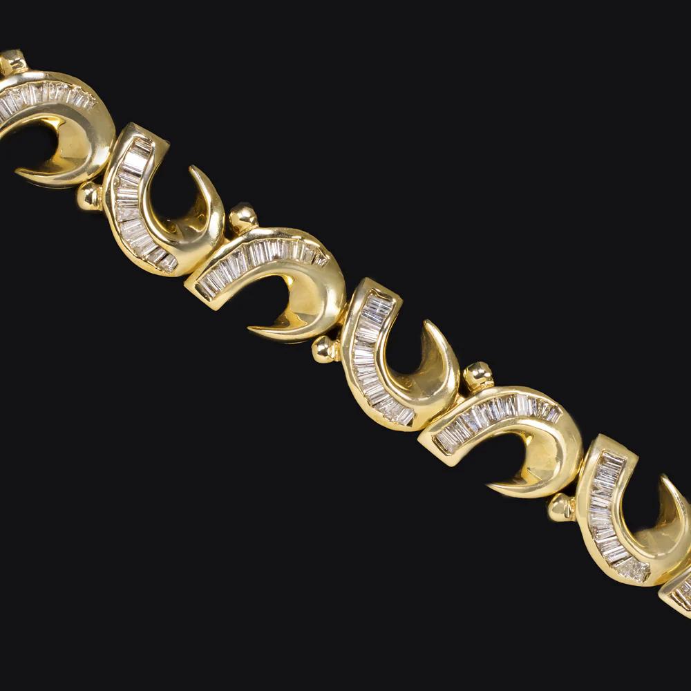 Taglio baguette Vintage Handmade 14K Yellow Gold Bracelet with 5.00ct Baguette Diamonds – 31.7g in vendita