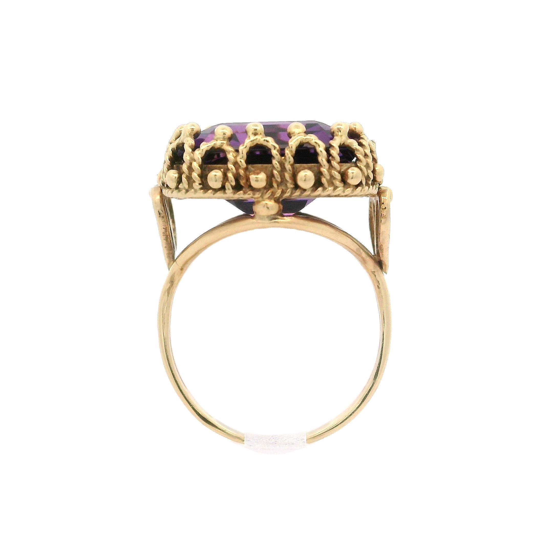 Women's Vintage Handmade 14k Yellow Gold Deep Purple Amethyst Twisted Wire Cocktail Ring For Sale