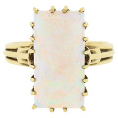 Vintage Handmade 18k Gold Rectangular Cabochon Cut Opal Solitaire Cocktail Ring