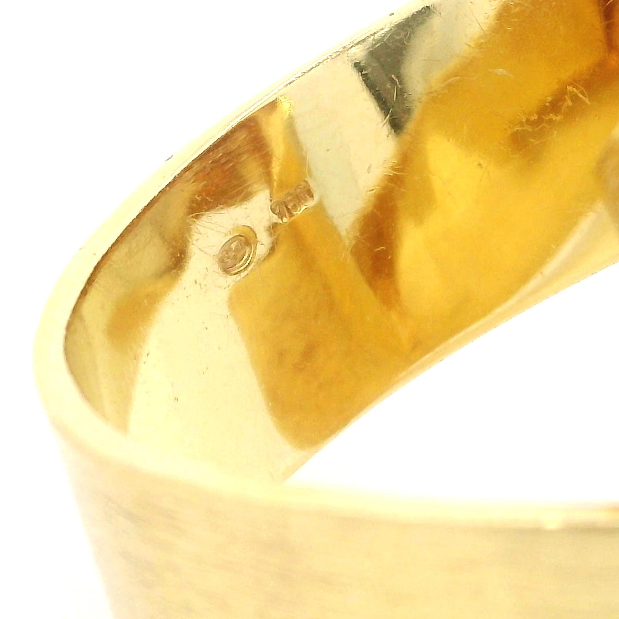 Anello d'epoca fatto a mano in oro giallo 18k spazzolato a forma di nastro aperto e astratto in vendita 11