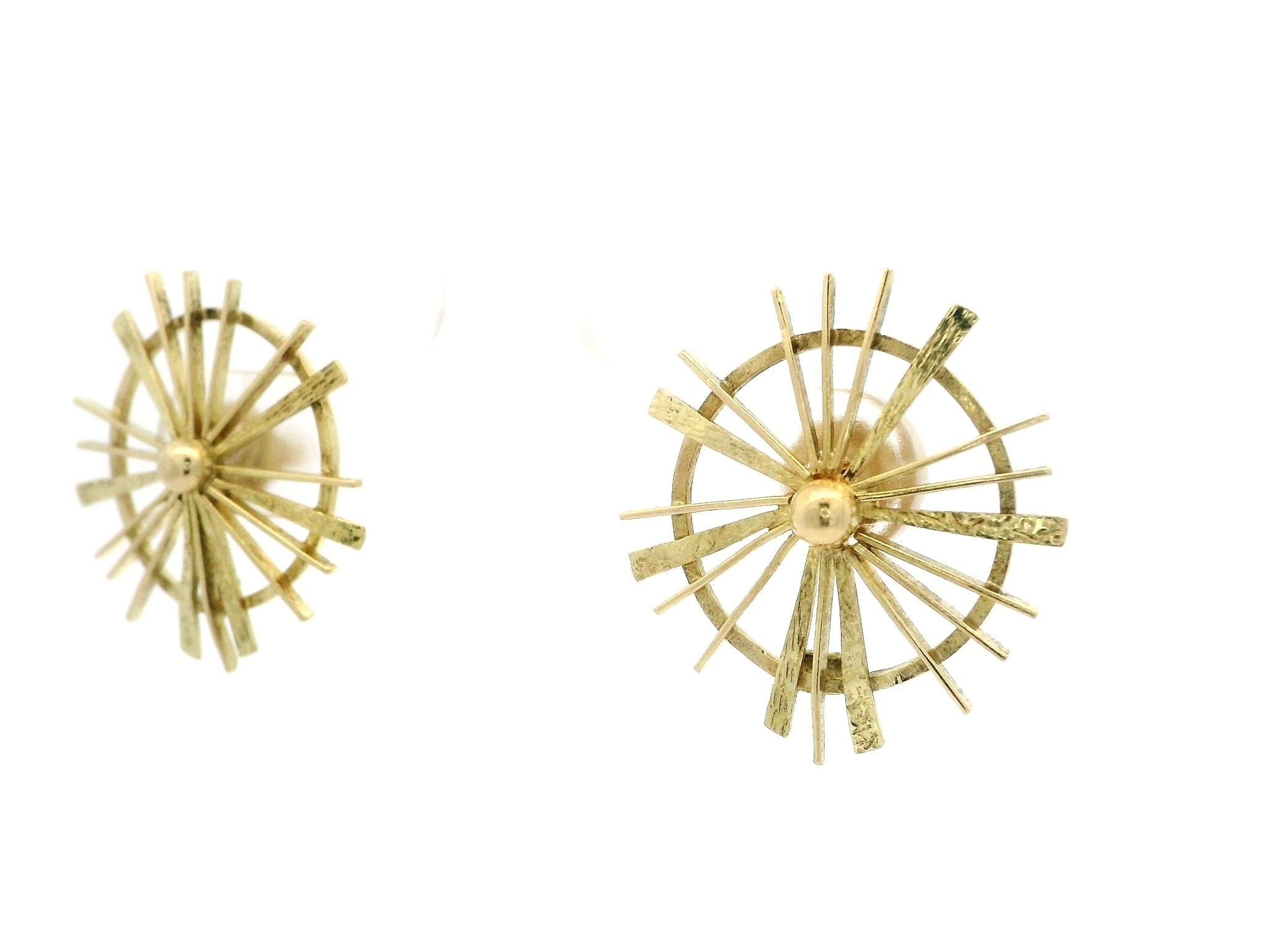 Vintage Handgefertigte 18k Gelbgold strukturierte Starburst Ohrstecker im Zustand „Hervorragend“ im Angebot in Montclair, NJ