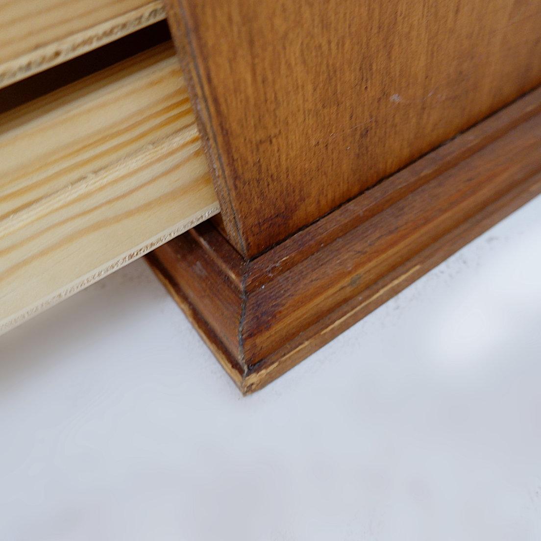 Vintage handmade 22 Drawer Wooden Flat File Cabinet In Good Condition For Sale In Linkebeek, BE