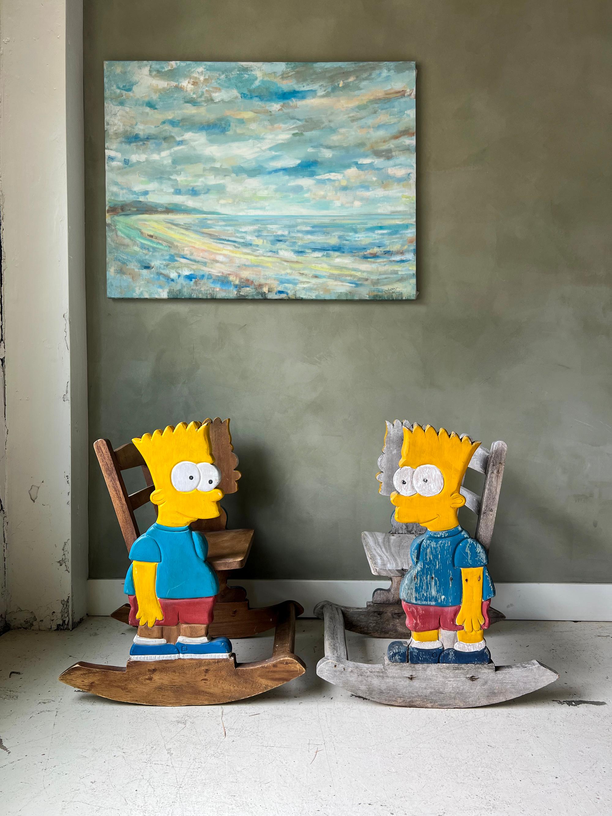 Paire de chaises à bascule Bart Simpson faites à la main, de taille enfant. État vintage, l'un est plus usé que l'autre mais les deux présentent une usure conforme à l'âge. Construction en bois massif, beaux détails montrant les vêtements, les