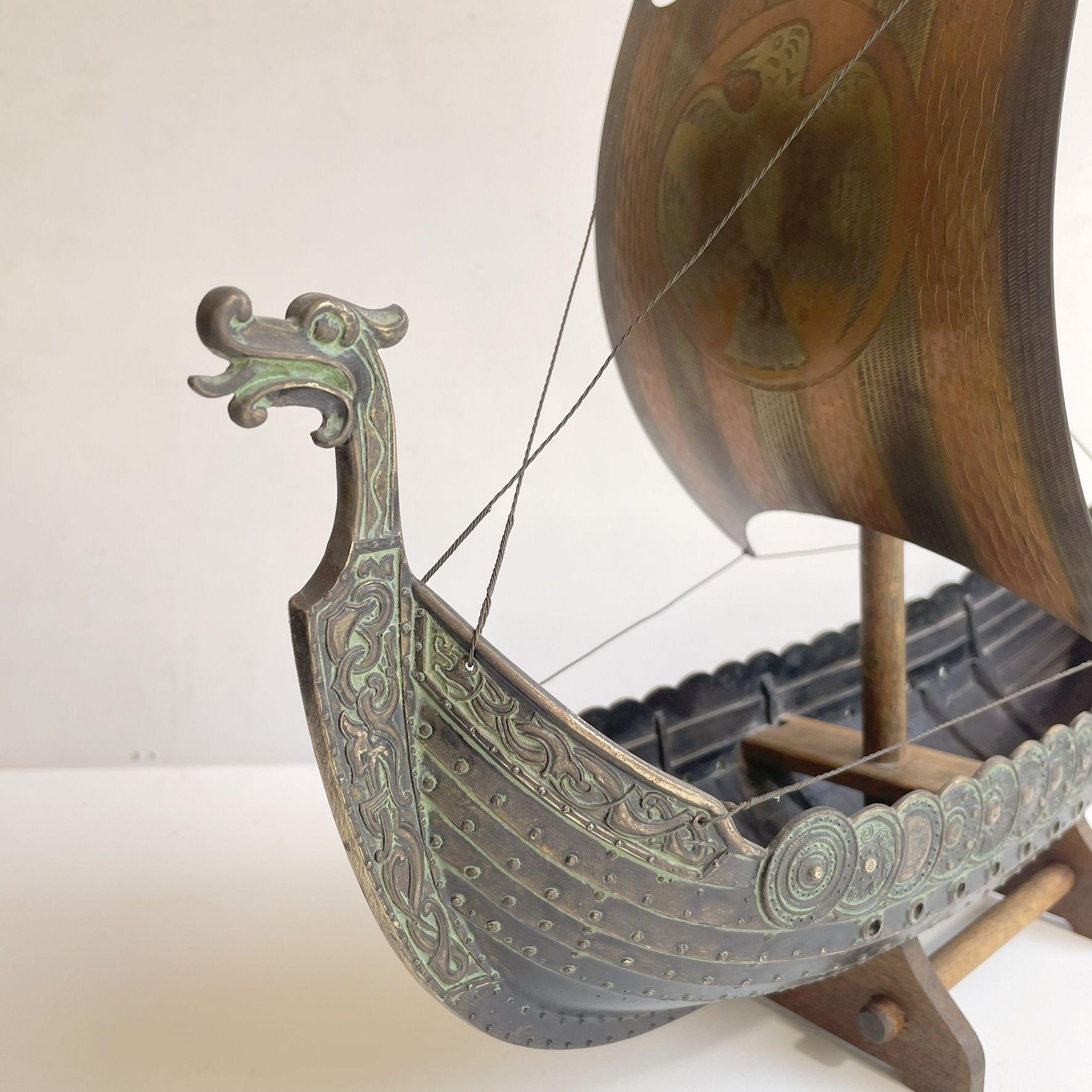 Vintage Handmade Bronze Viking Ship by Edward Aagaard for Copenhagen Iron Art For Sale 4