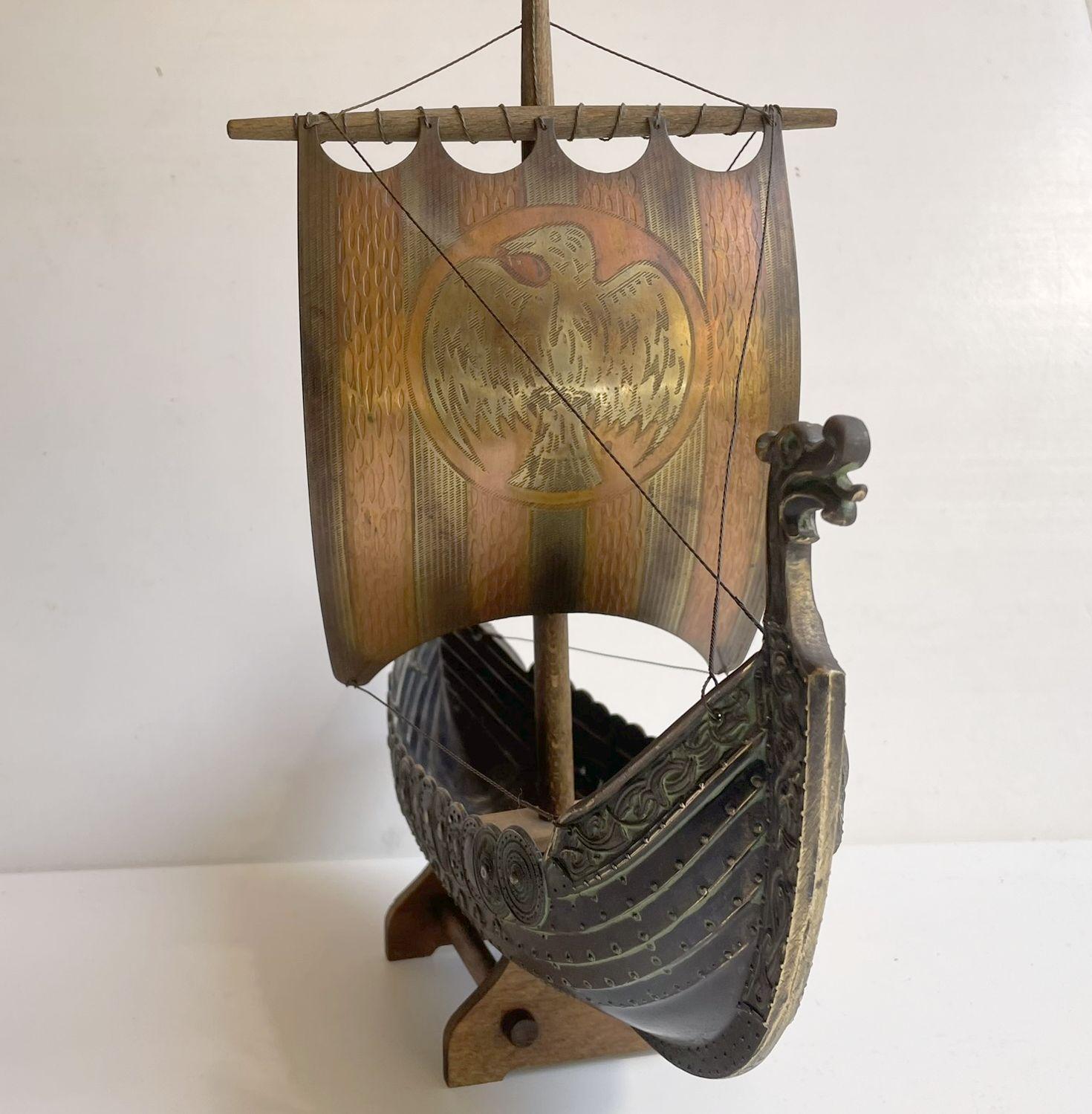 Vintage Handmade Bronze Viking Ship by Edward Aagaard for Copenhagen Iron Art For Sale 1