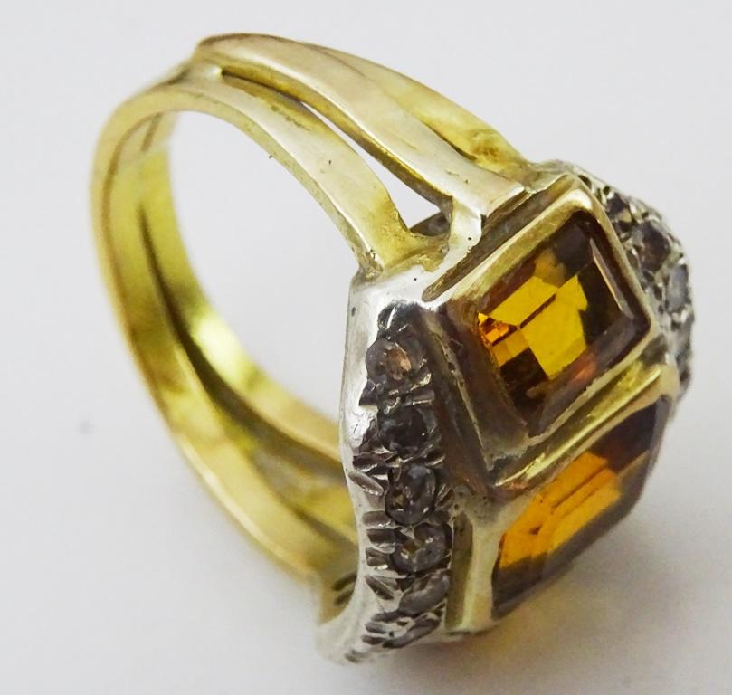 Women's or Men's Vintage handmade Citrine and Diamond 18 karat Gold and Silver Ring For Sale