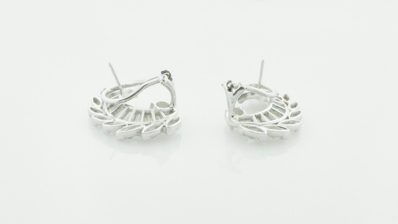 Women's or Men's Vintage Handmade Diamond and Platinum Earrings – Circa 1940s For Sale