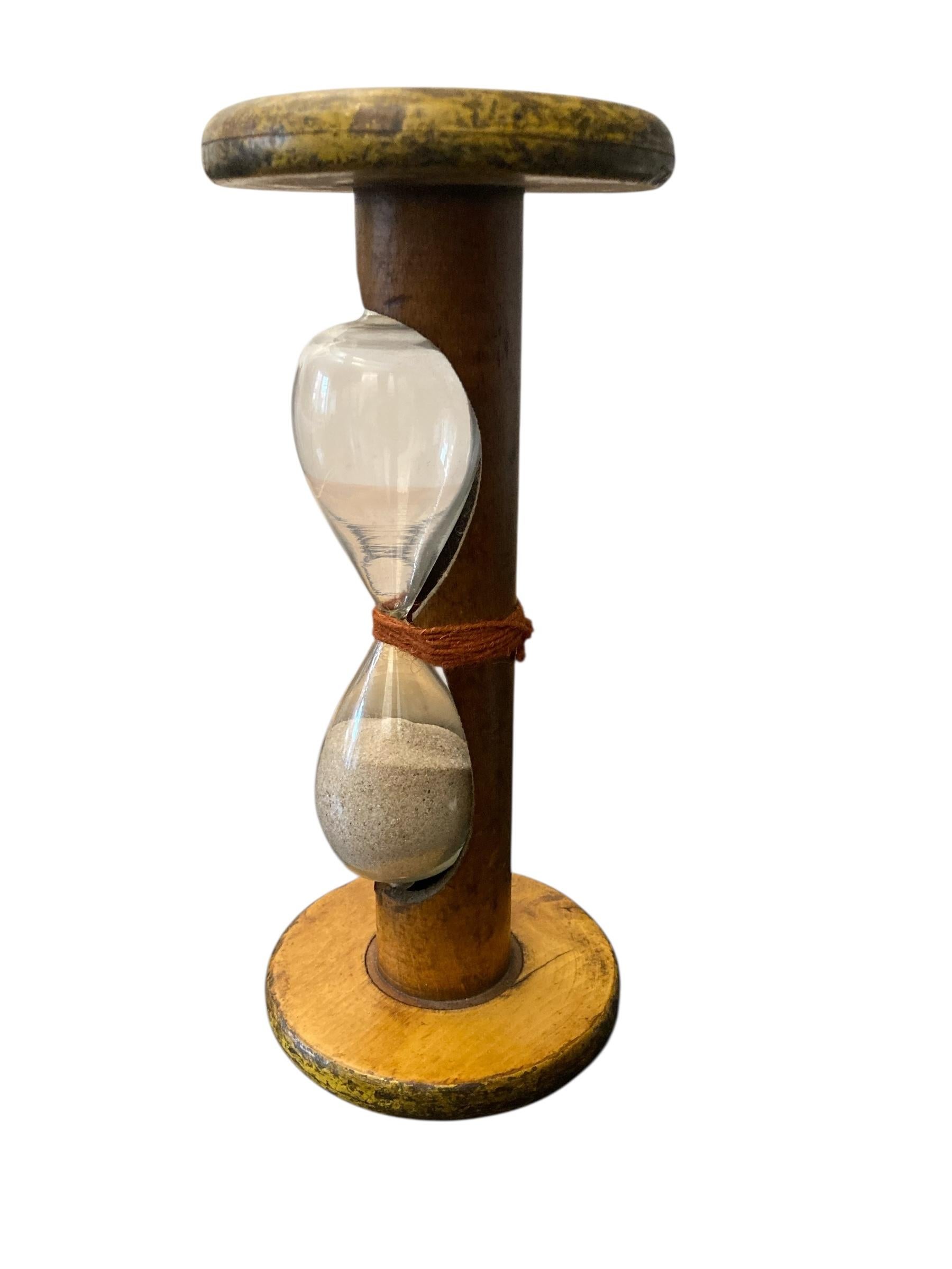 British Vintage Handmade Egg Timer Hourglass in Wooden Textile Bobbin Spool 3min Timer For Sale