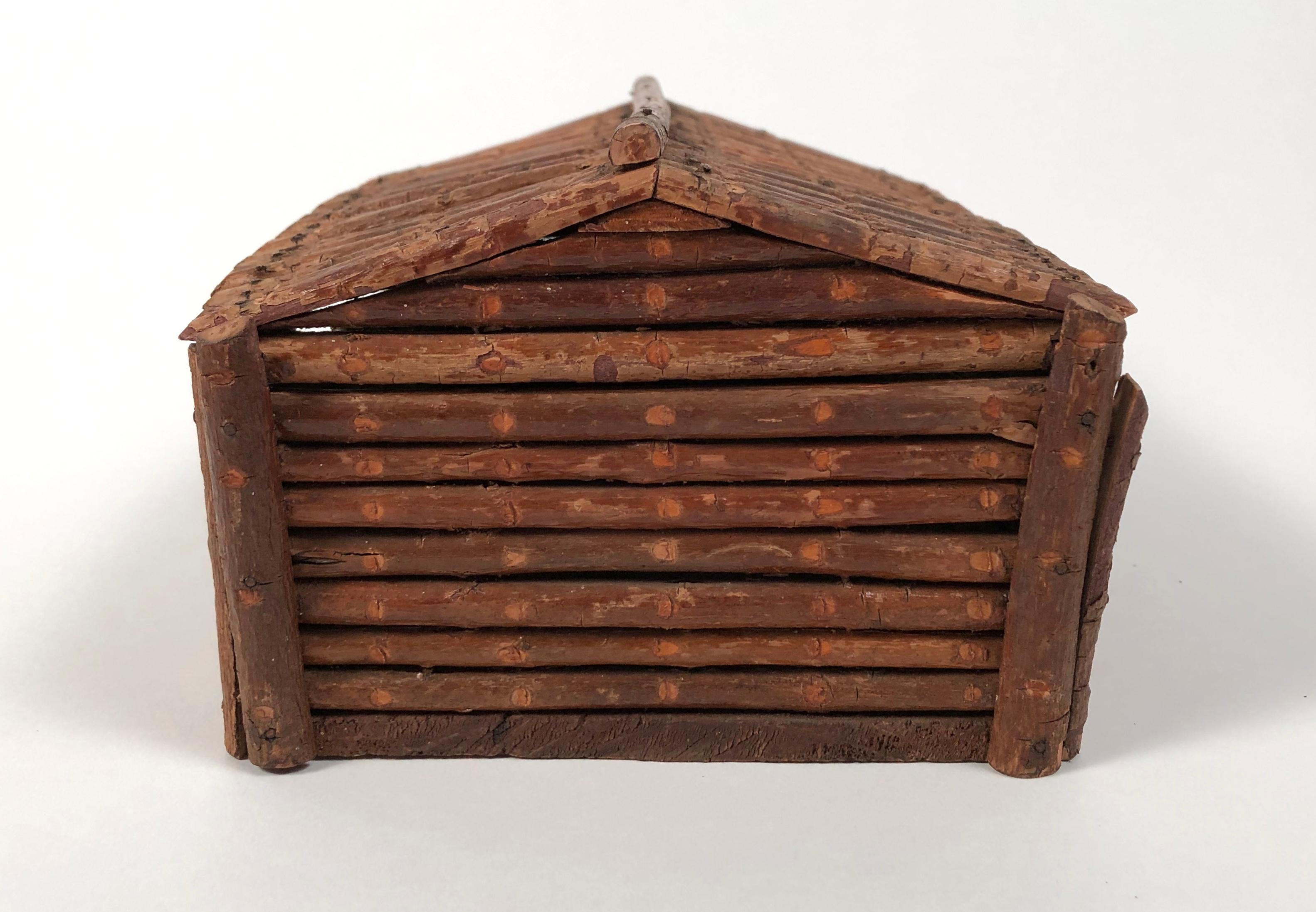 American Vintage Handmade Folk Art Log Cabin Box