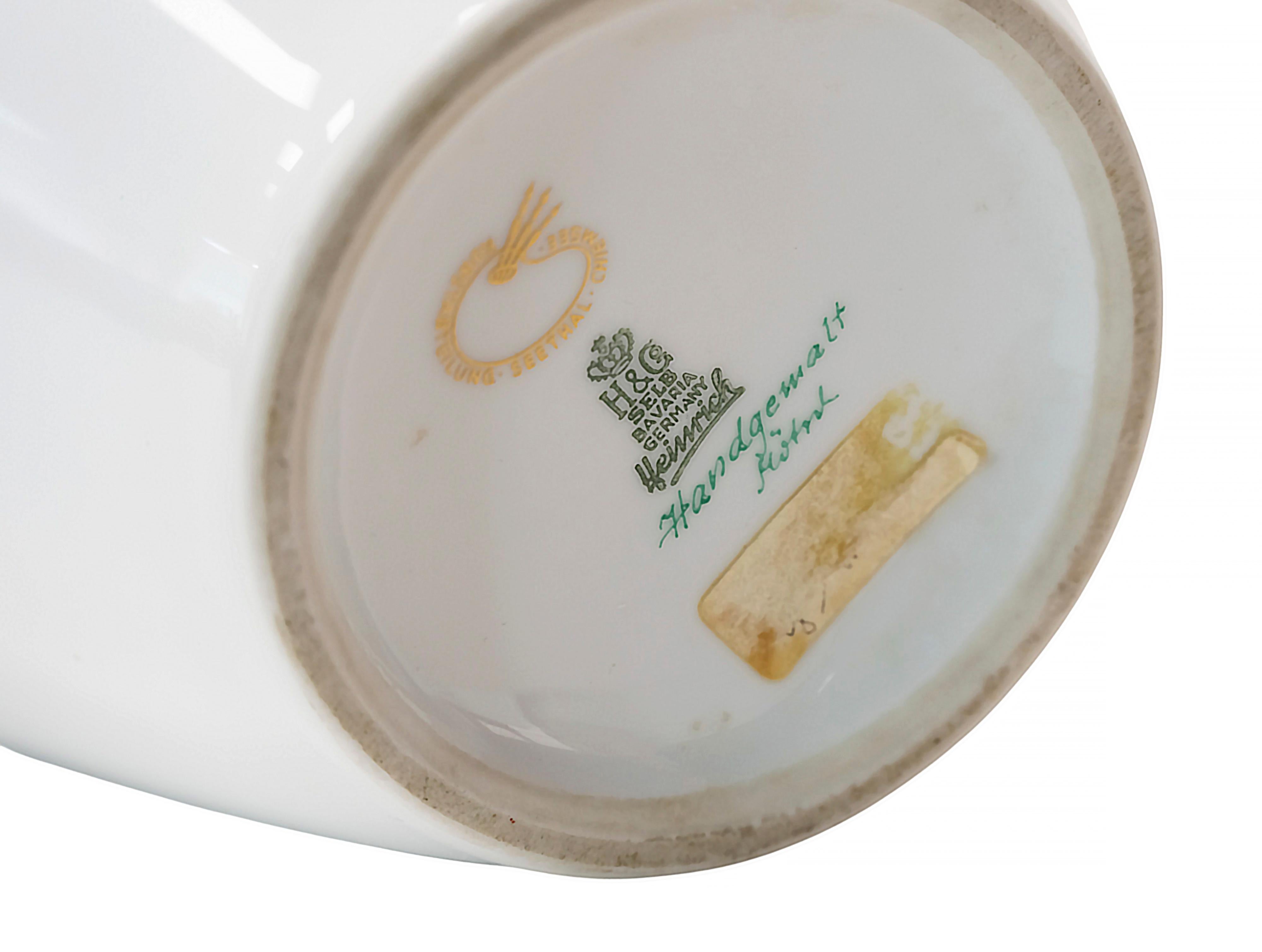 XX secolo Vaso d'epoca fatto a mano in porcellana tedesca Heinrich Golden Dragon in vendita