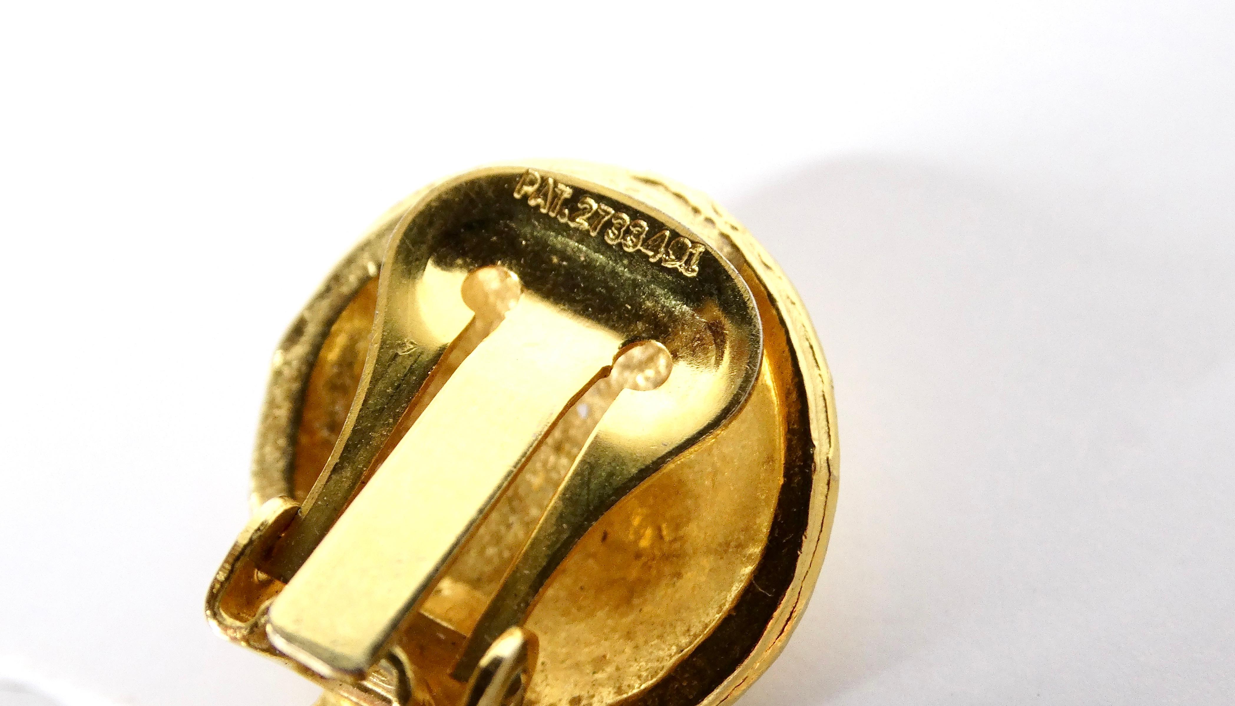 Vintage Handmade Hammered 18k Gold Plated Round Link Dangle Earrings In Good Condition For Sale In Scottsdale, AZ
