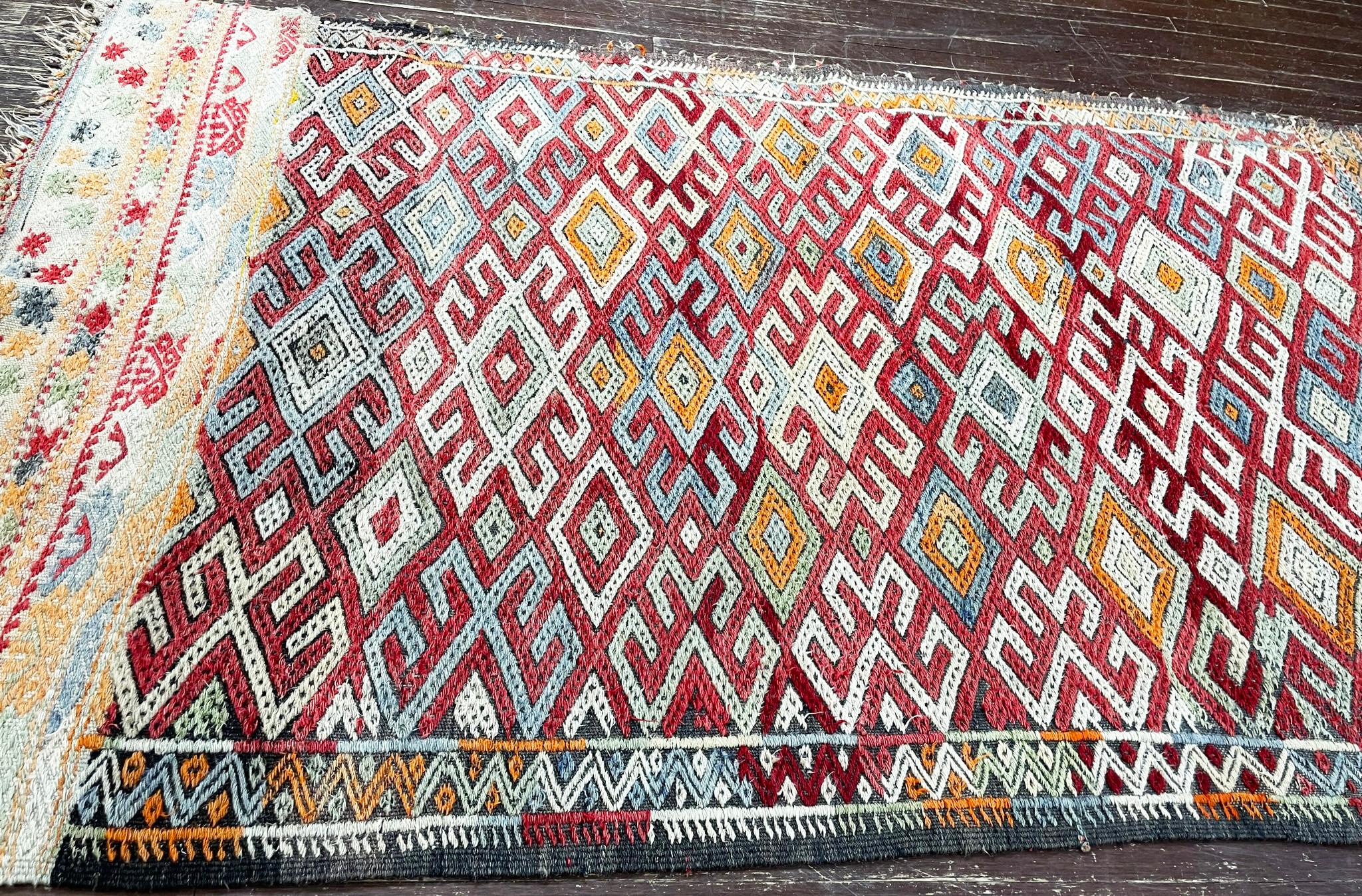 Vintage Moroccan Flat Weave/Kilim rug/runner, #17420, circa 1950s For Sale 5