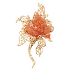 Vintage Handmade Natural Angel Skin Coral Yellow Gold Flower Brooch
