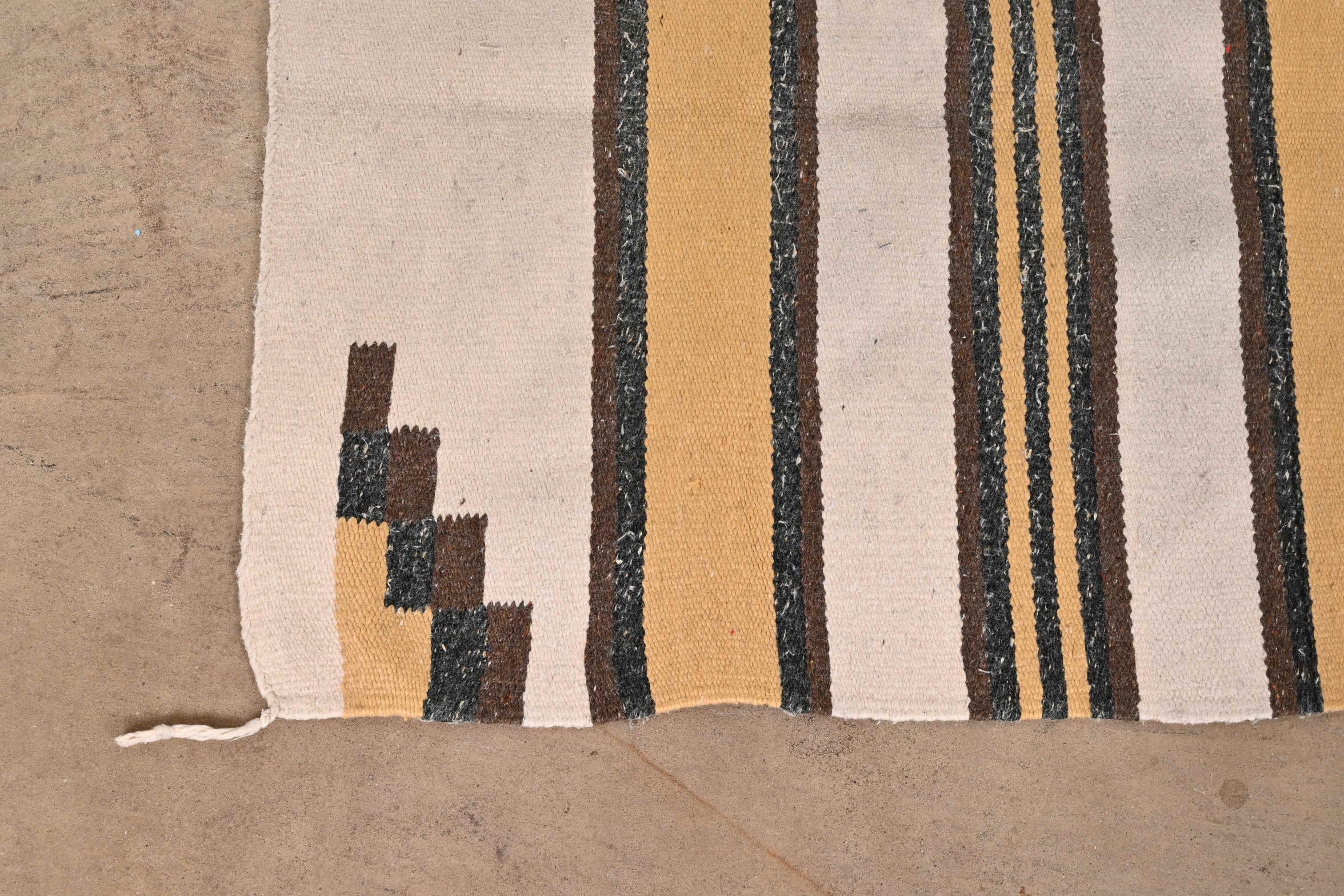 Vintage Handmade Navajo Flat Weave Rug, Mid-20th Century 1