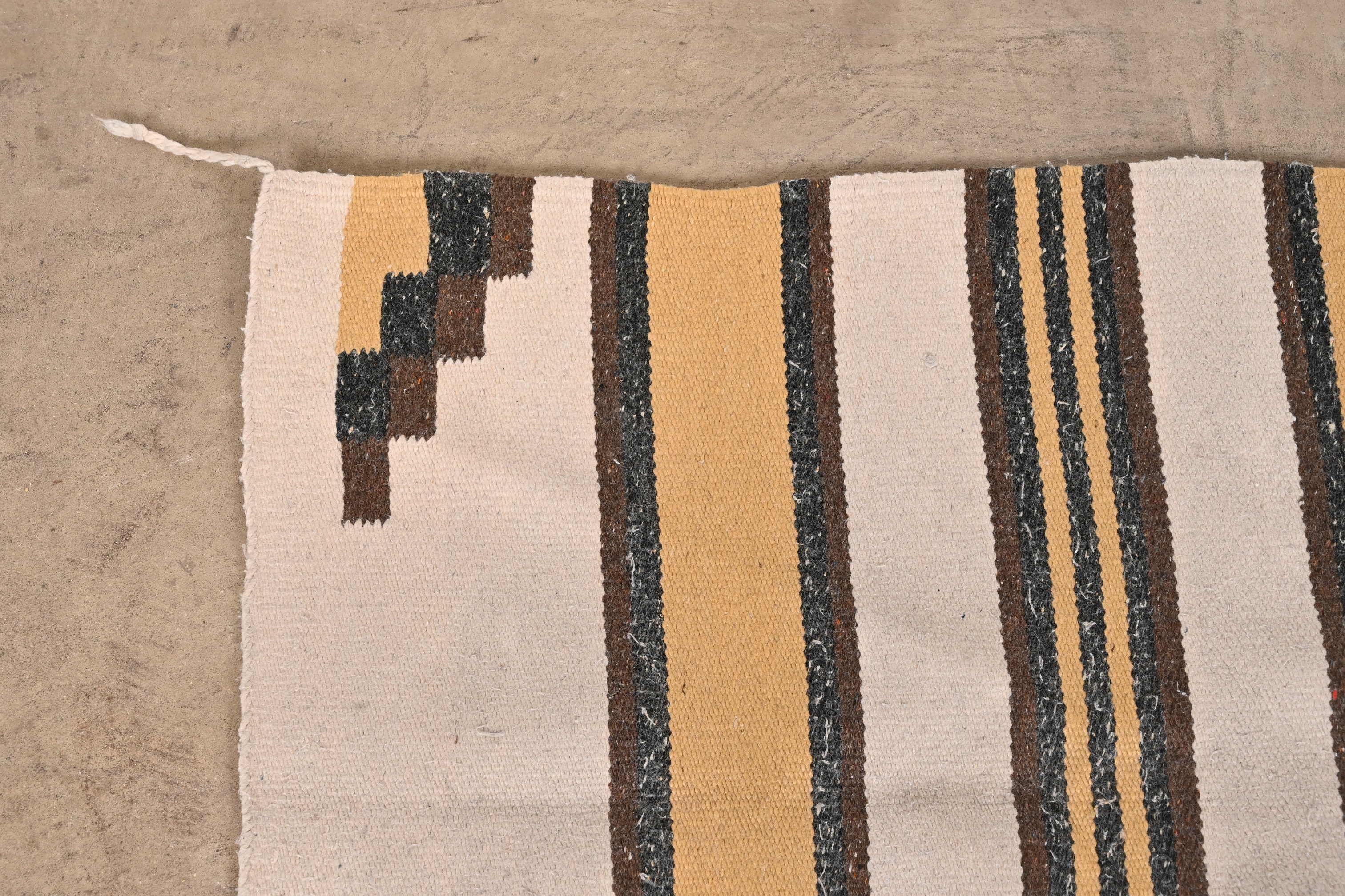 Vintage Handmade Navajo Flat Weave Rug, Mid-20th Century 2