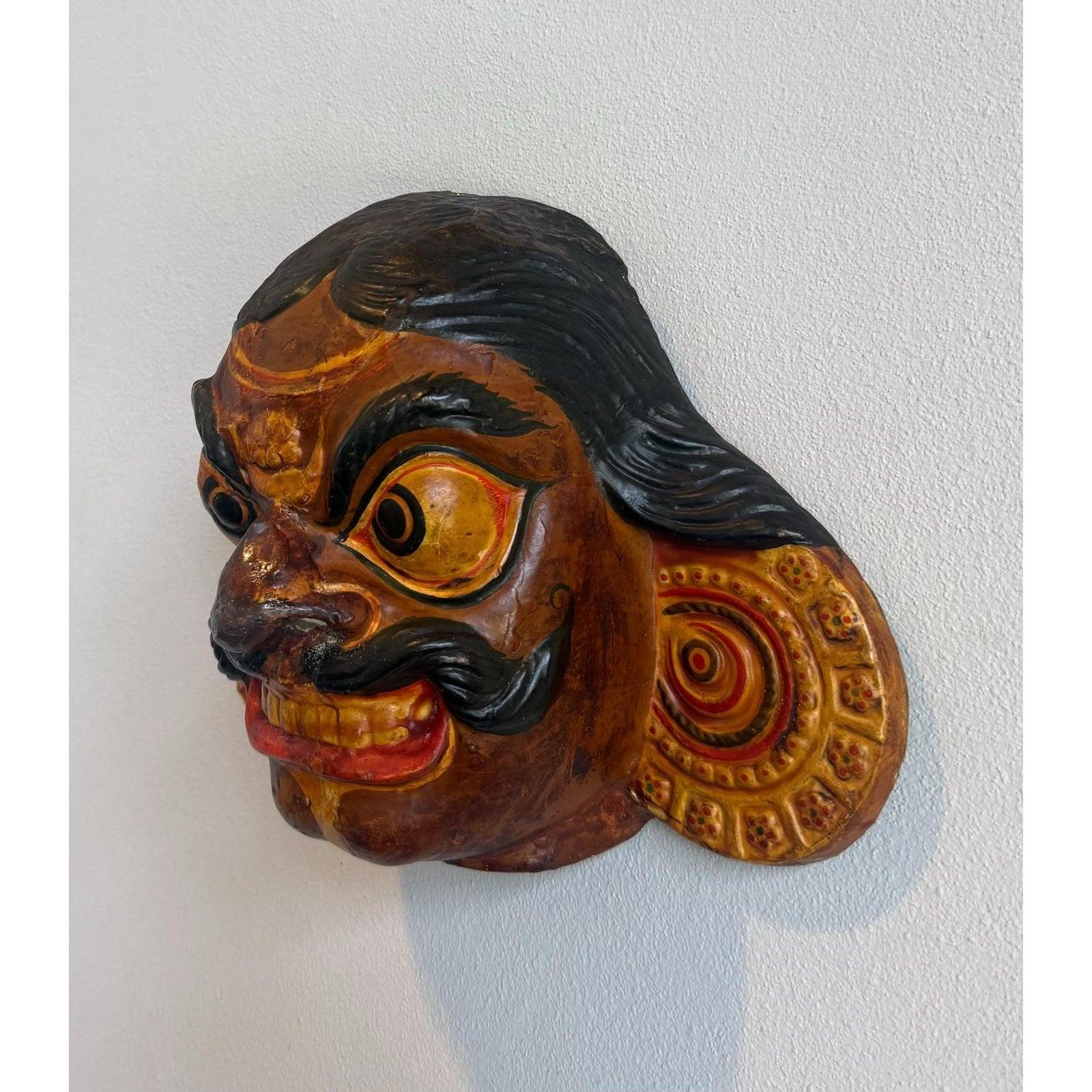 Tribale Maschera dipinta a mano vintage in vendita