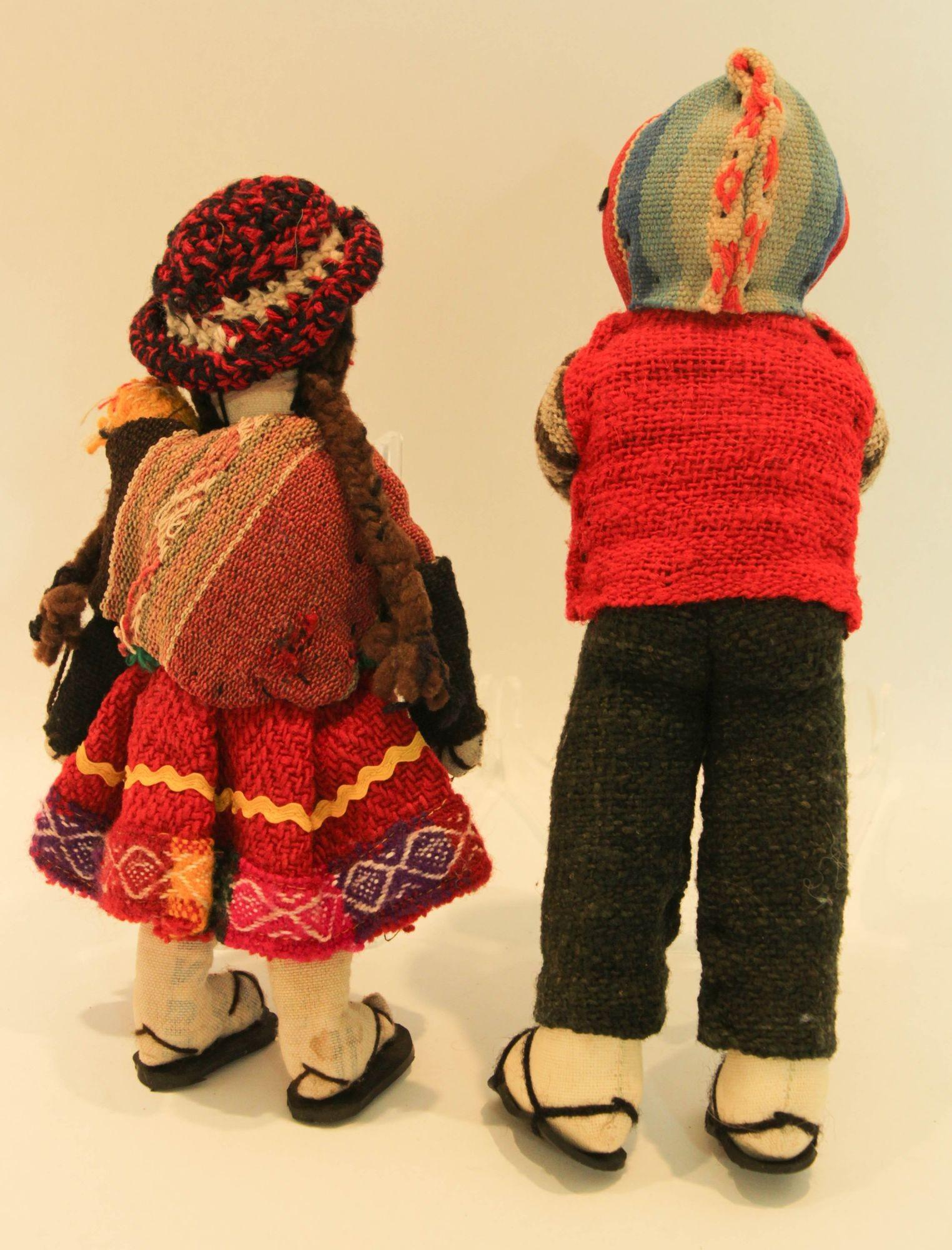 Vintage Handmade Peruvian Couple Folk Art Dolls In Good Condition For Sale In North Hollywood, CA