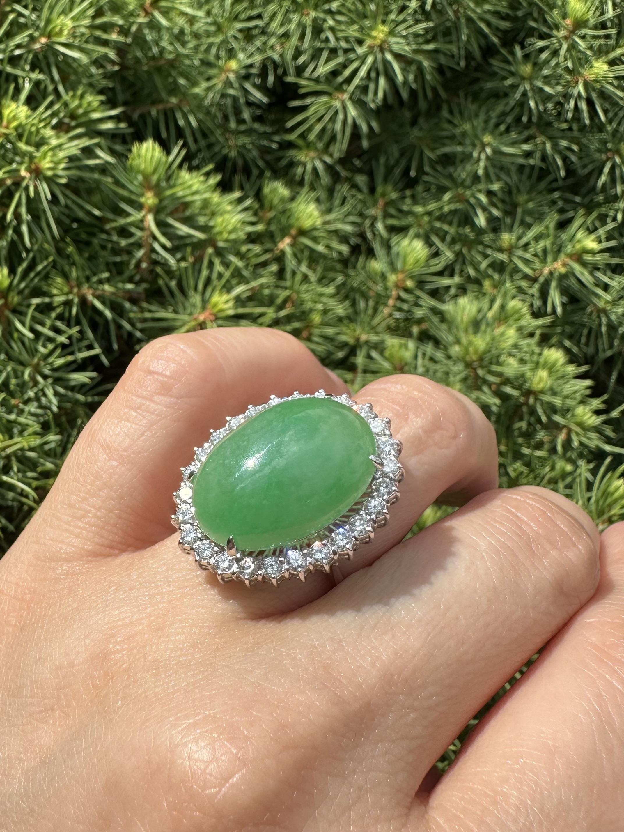 Anello ovale grande di giada e diamanti d'epoca fatto a mano in platino e oro GIA 17,15ctw in vendita 7