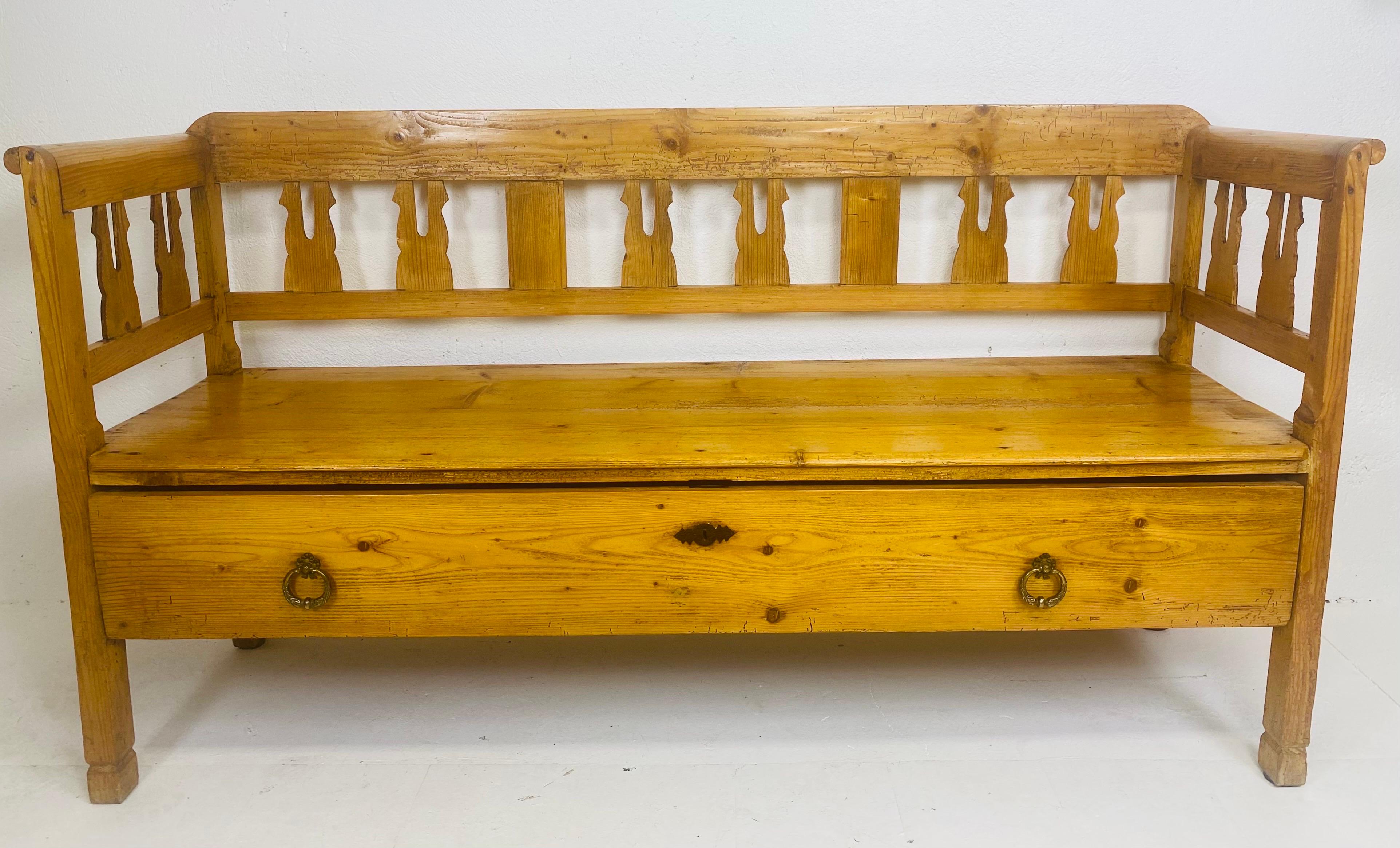 Vintage handmade rustic scrubs pine Irish hall bench For Sale 5