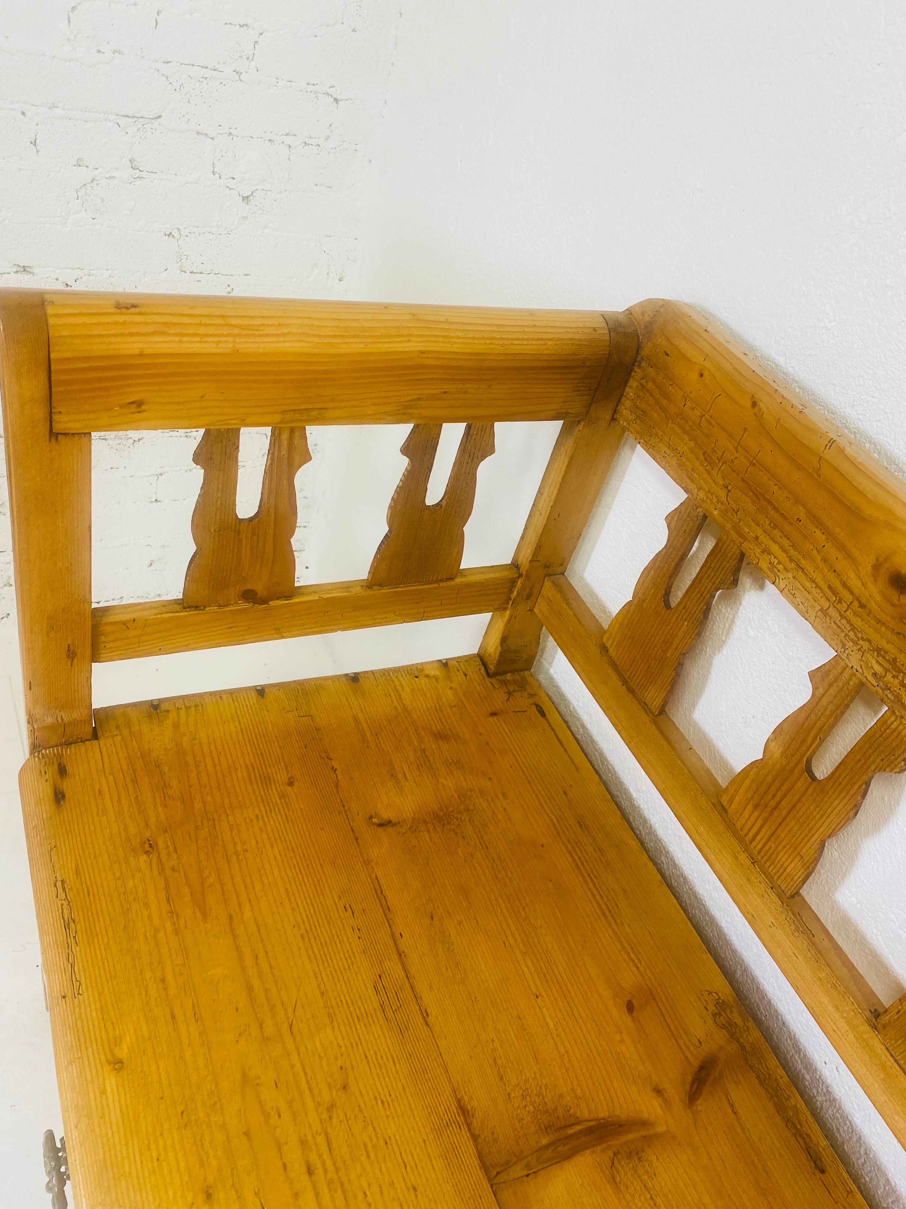 Wood Vintage handmade rustic scrubs pine Irish hall bench For Sale