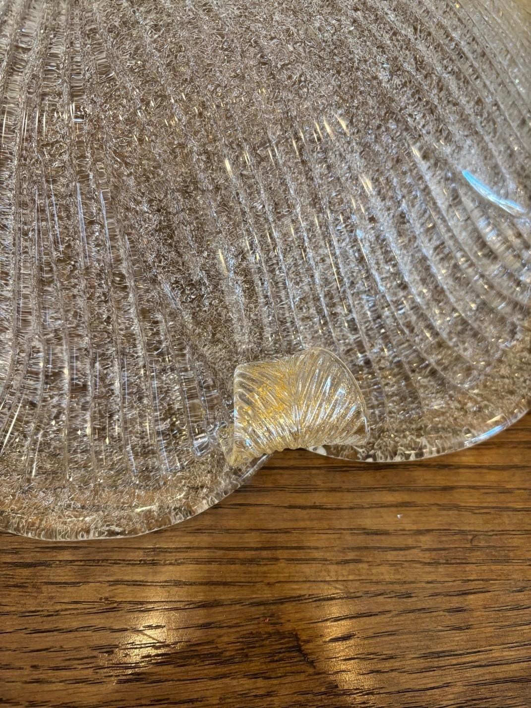 Cuenco centro de mesa de cristal de Murano esmerilado con interior fundido a mano vintage en Bueno estado para la venta en Los Angeles, CA