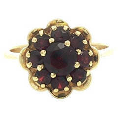 Vintage Handmade Solid Yellow Gold Rich Garnet Cluster Flower Ring (Bague fleur en or jaune riche en grenats)