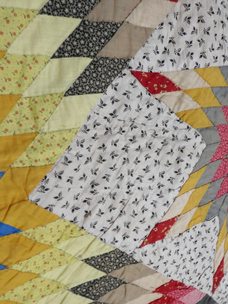 Vintage Handmade Star Quilt For Sale at 1stdibs