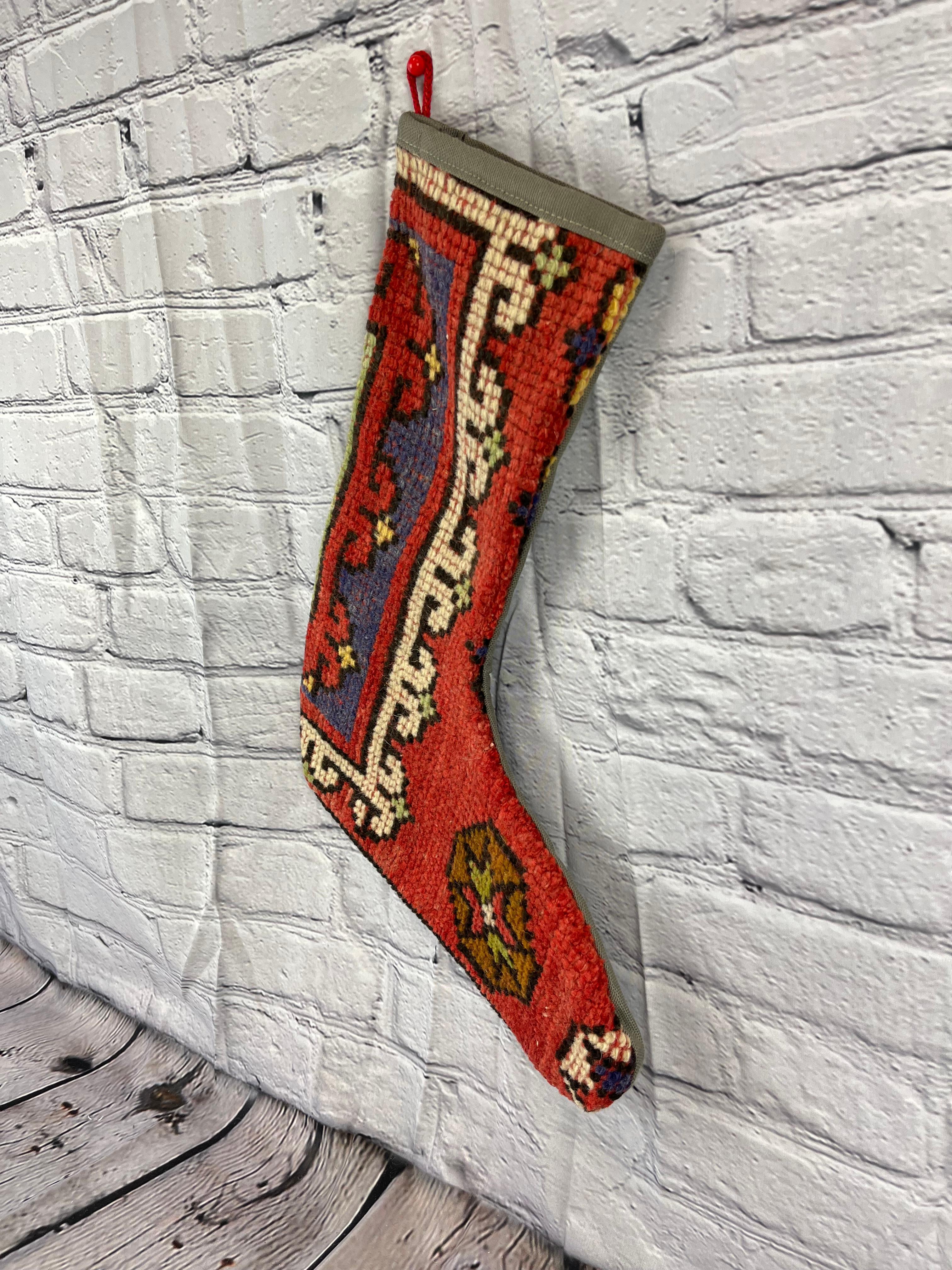 Handgefertigter türkischer Teppich, Weihnachts Stocking, Vintage (Moderne der Mitte des Jahrhunderts) im Angebot